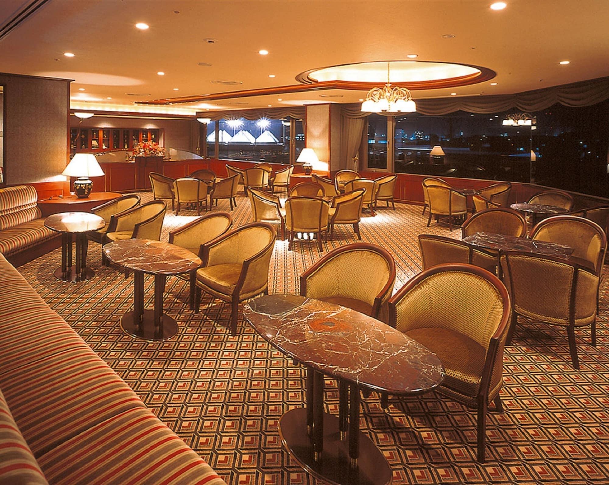 Bar/Salón Rihga Royal Hotel Niihama
