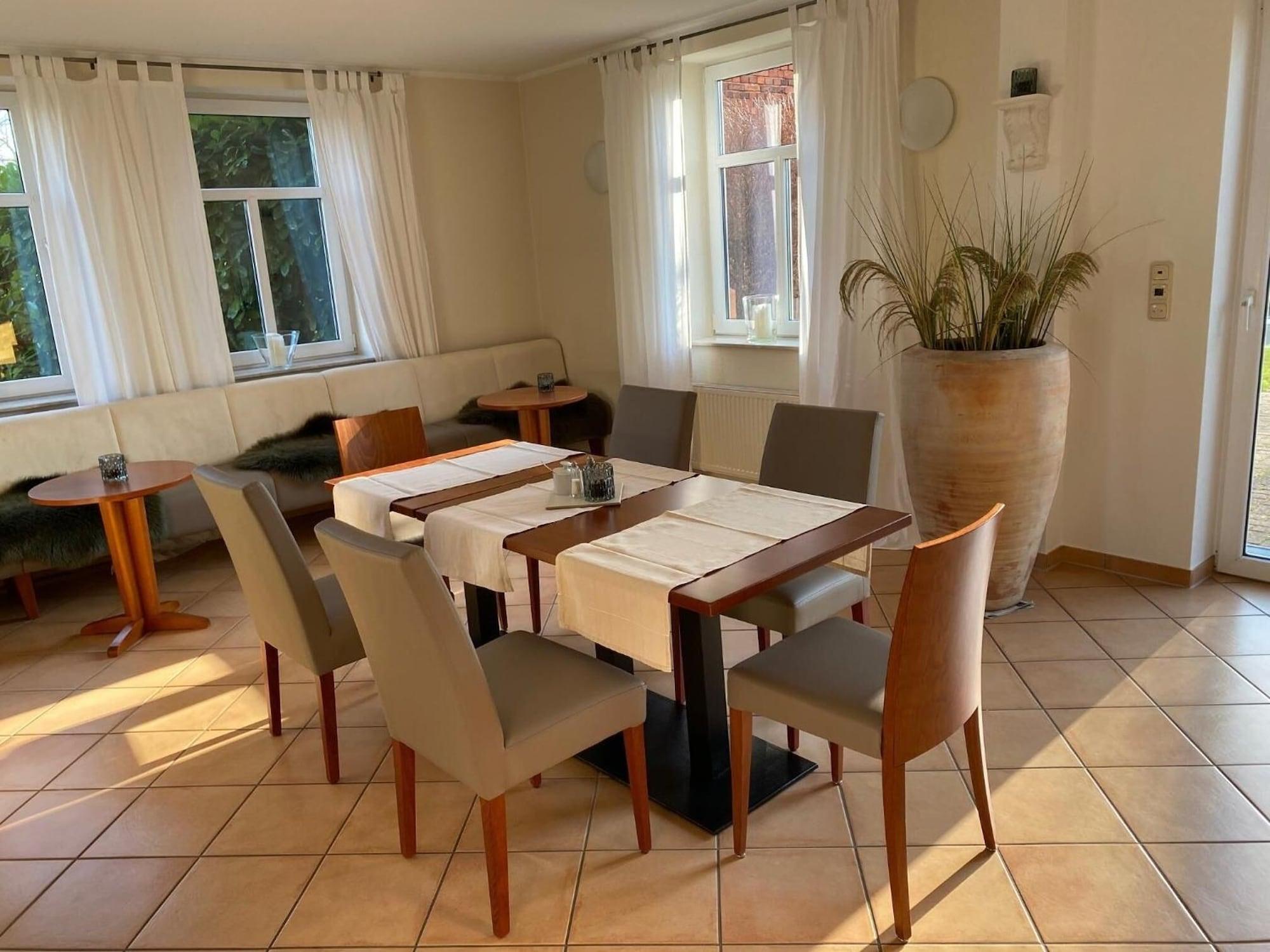 Restaurant Weserlounge Hotel Garni