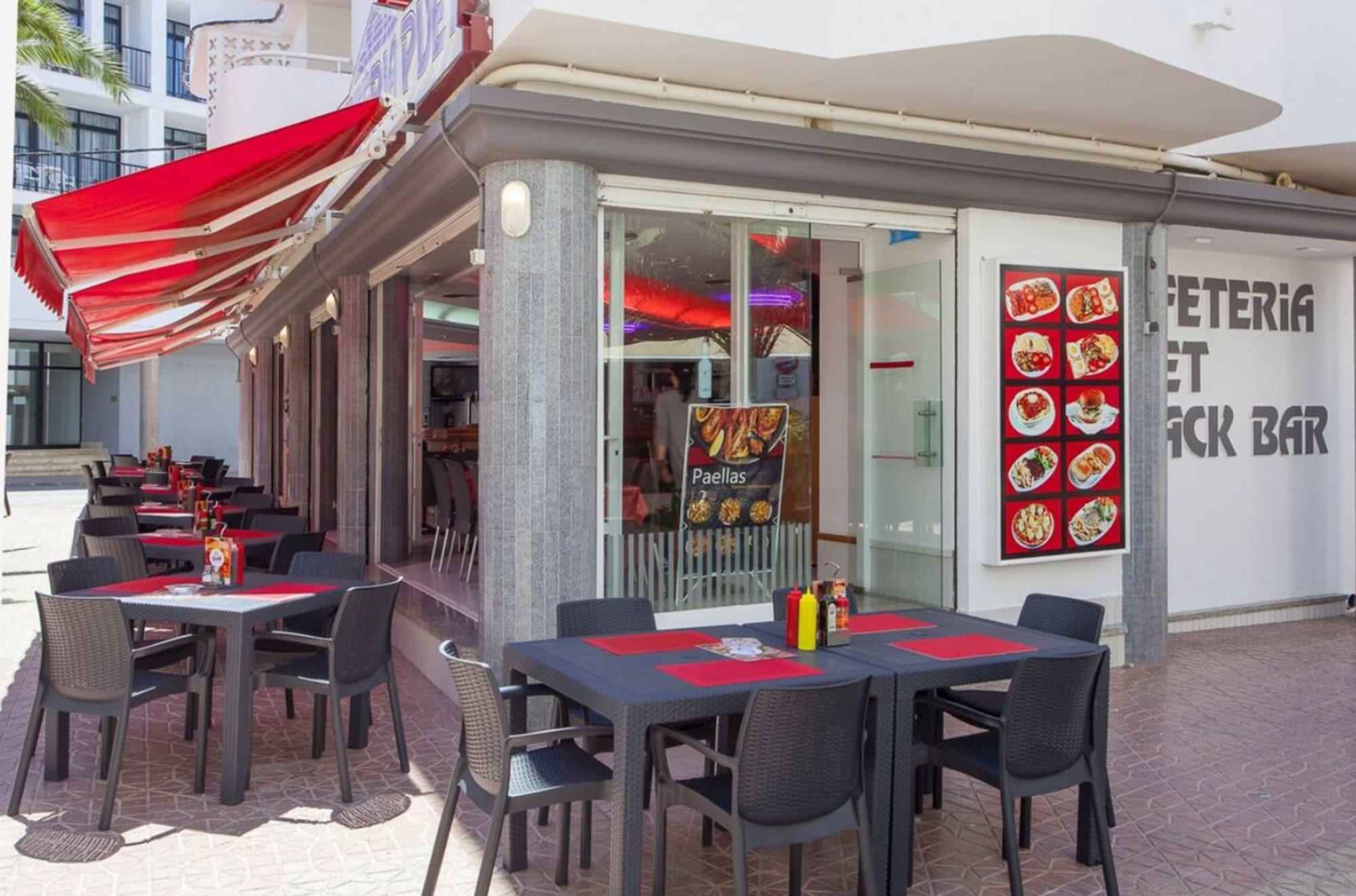 Bar/Salón Apartamentos Puet