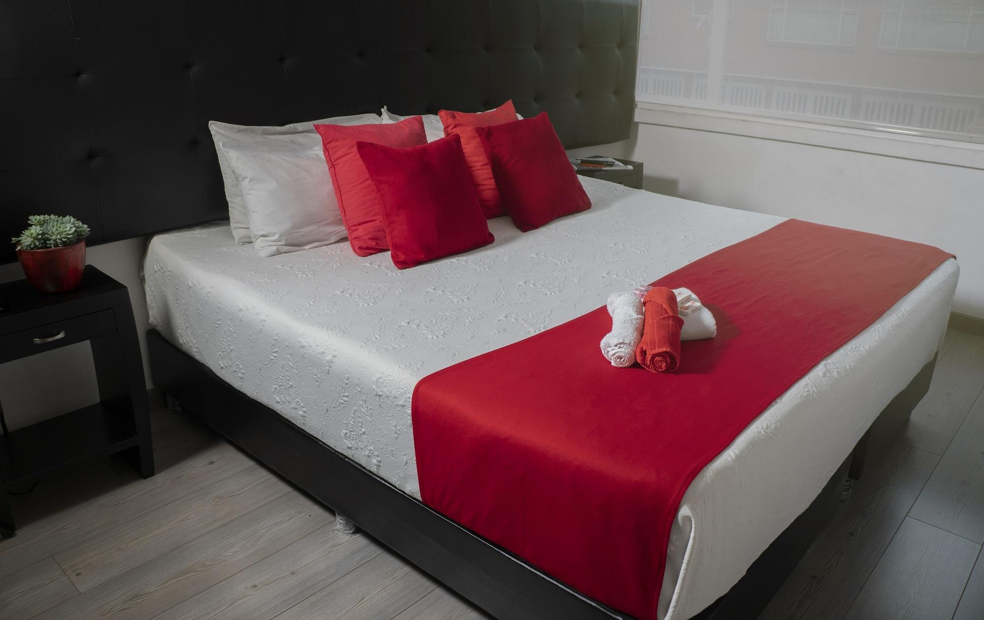 Varios Hotel Metro 26