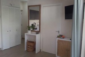 Alquiler Vacacional - 1 Bedroom Apt in Fitts Village a stones throw from the beach!