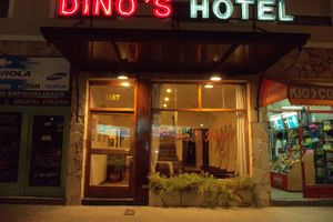 Alojamiento - Dinos Hotel