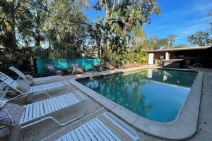 Alquiler Vacacional - Beautiful 1/1 pool + hot tub + pet friendly