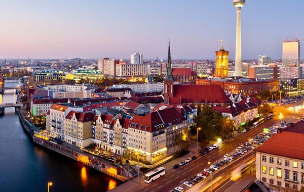 Holiday Inn Express Berlin - Alexanderplatz by IHG