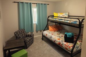 Alquiler Vacacional - Pet Friendly, Modern Smart Home close to Airports & Stadiums