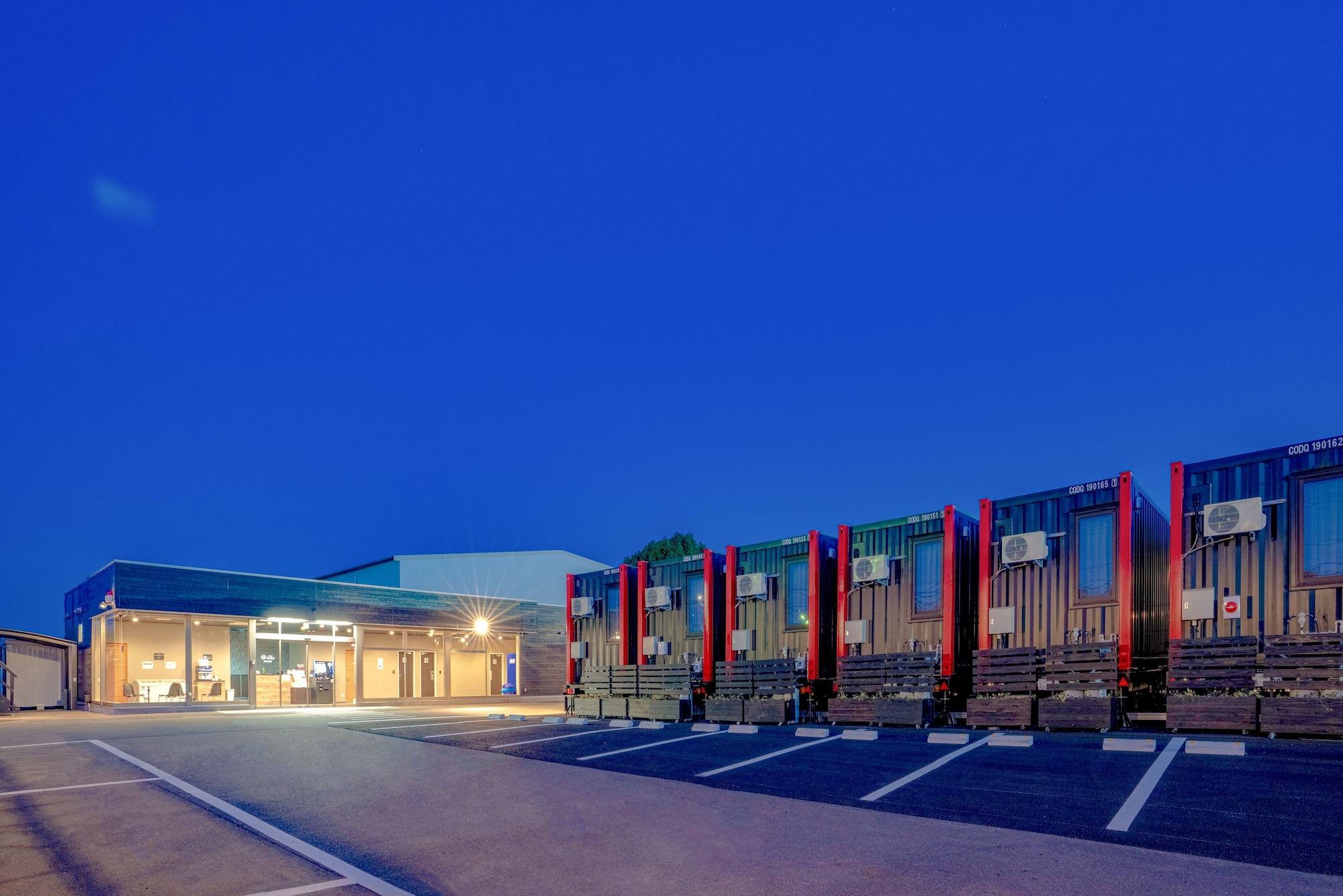 Varios HOTEL R9 The Yard Narita Airport West