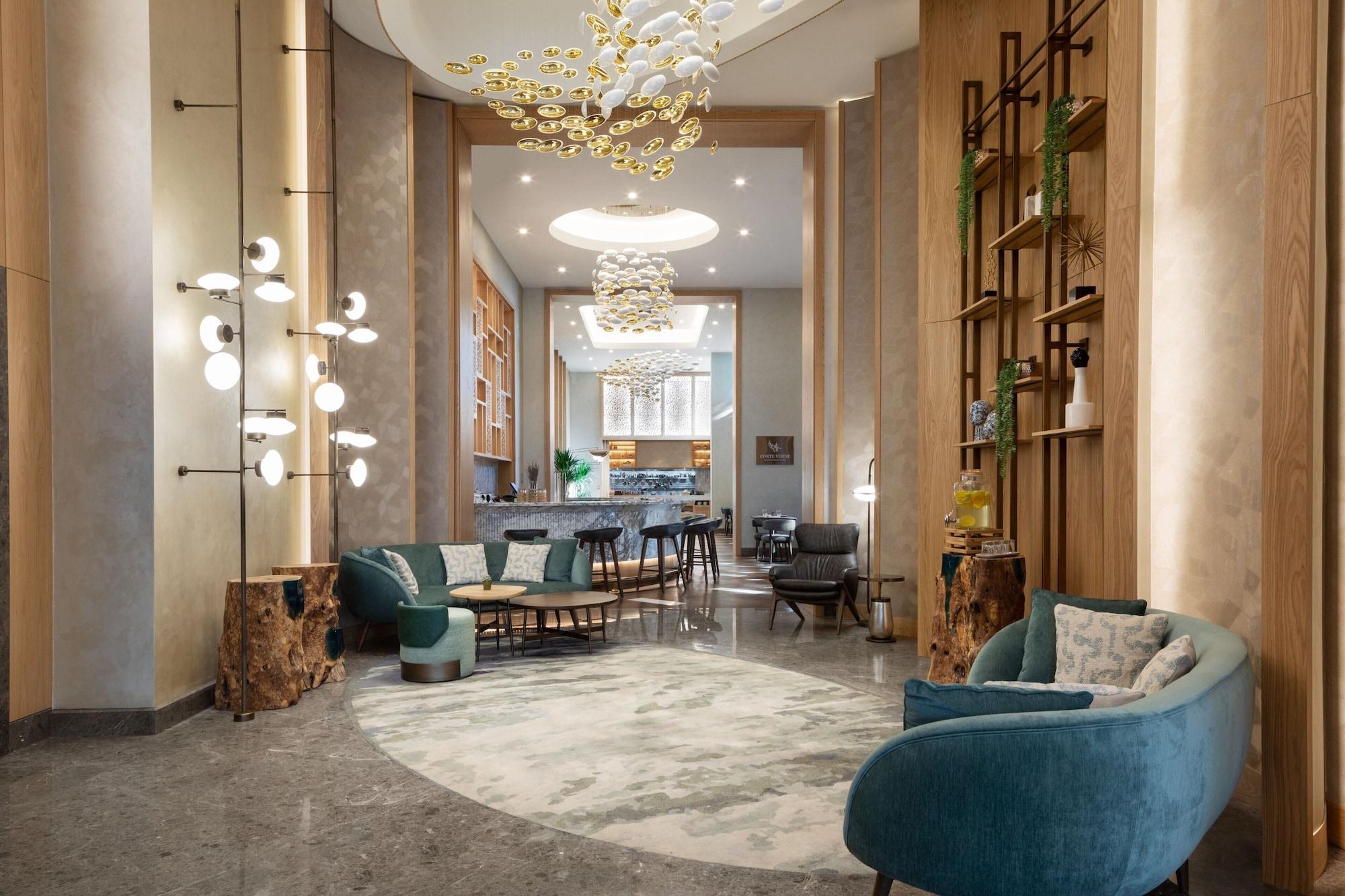 Vista Lobby The Westin Istanbul Nisantasi