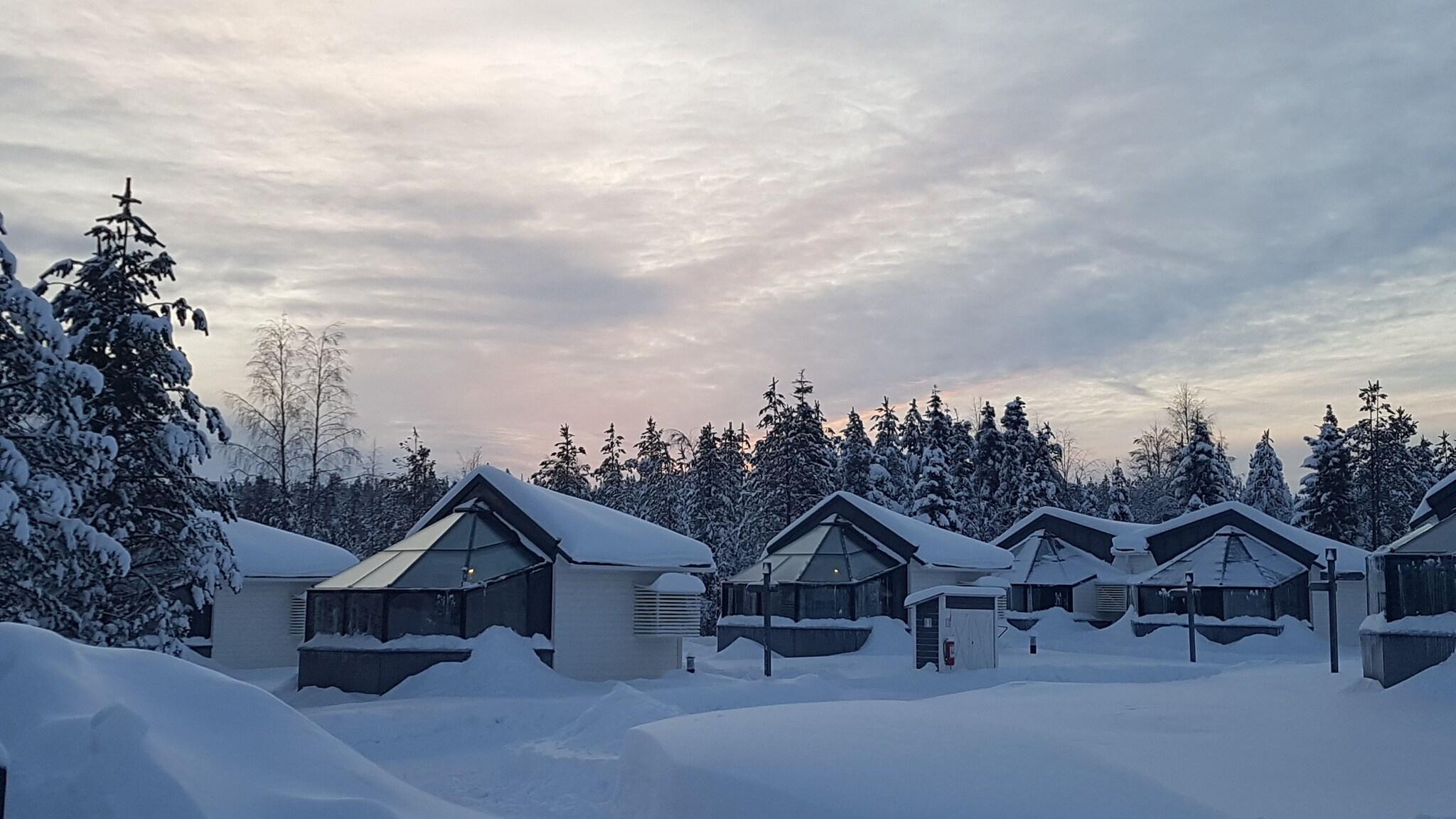 Vista Exterior Santa's Igloos Arctic Circle