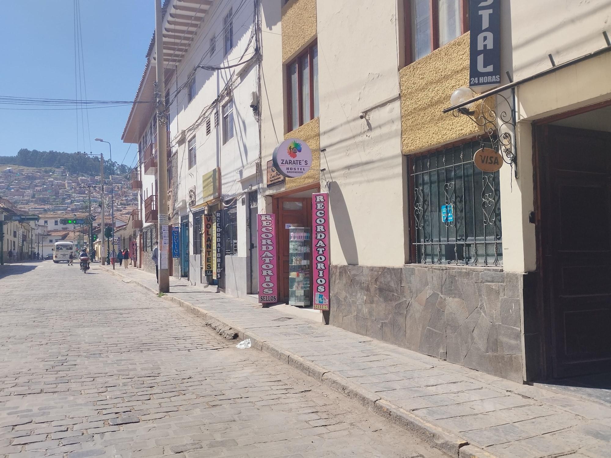 Vista Exterior Zarate's Hostel