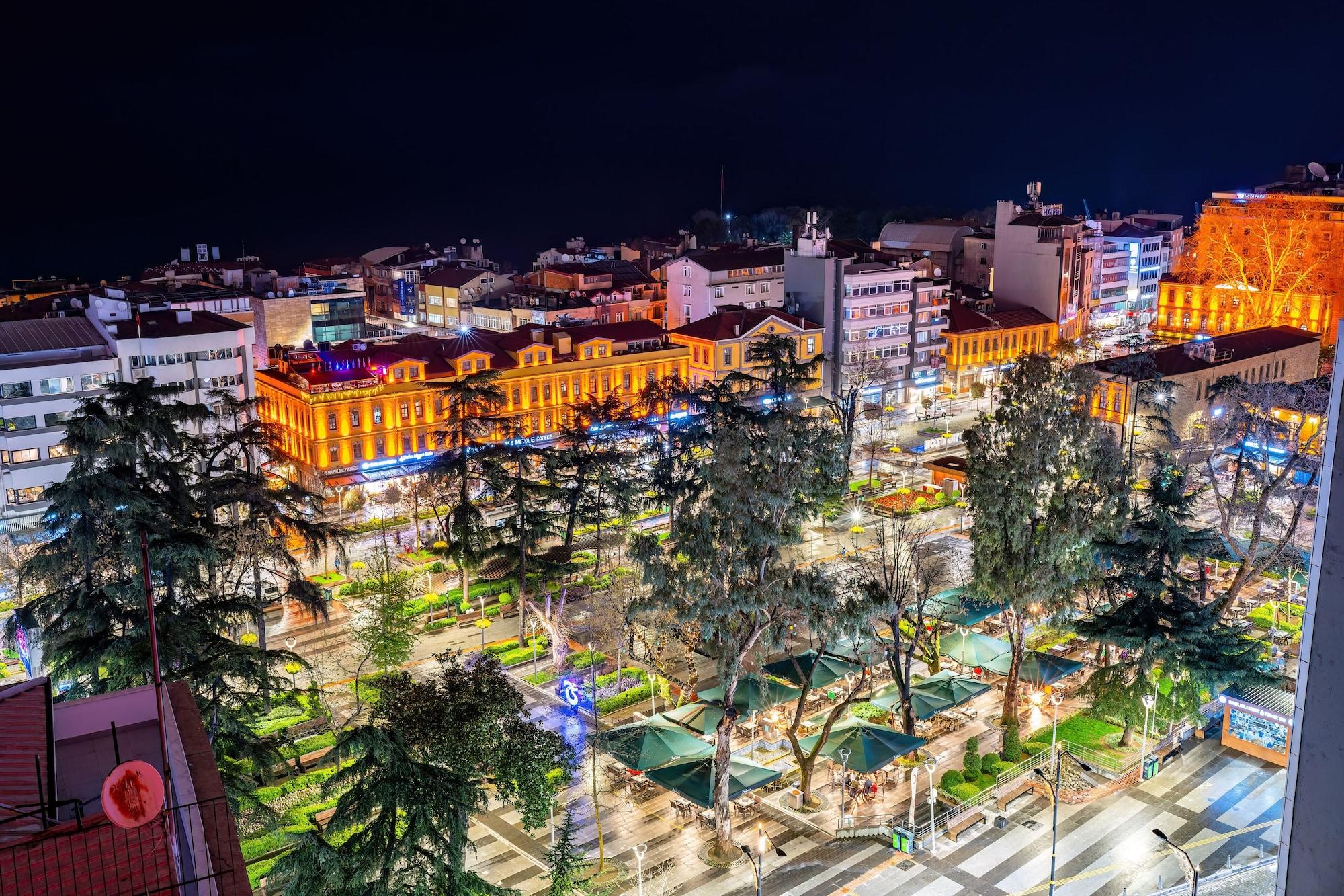 Varios Park Square Hotel