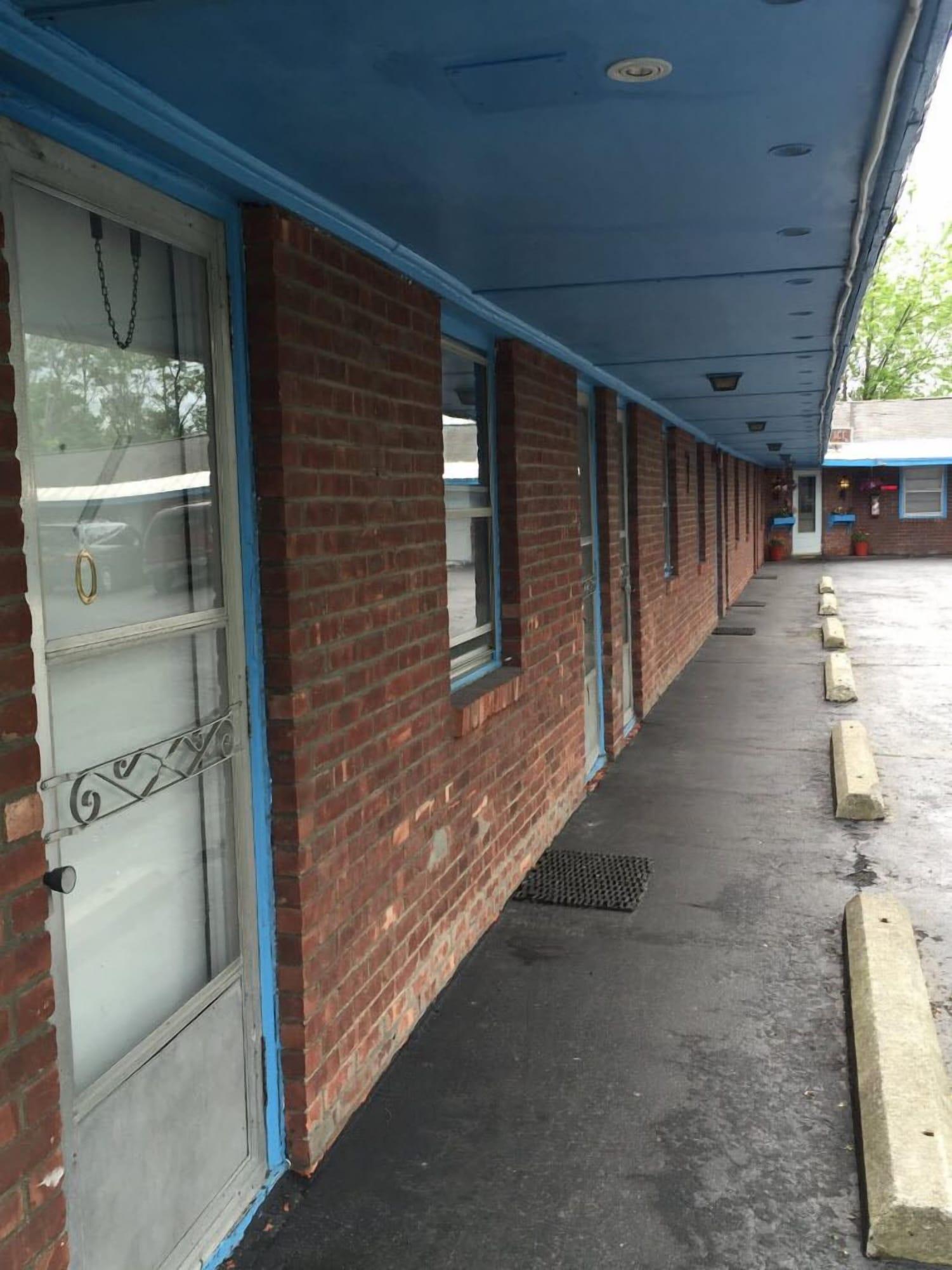 Vista Exterior Tompkin's Motel