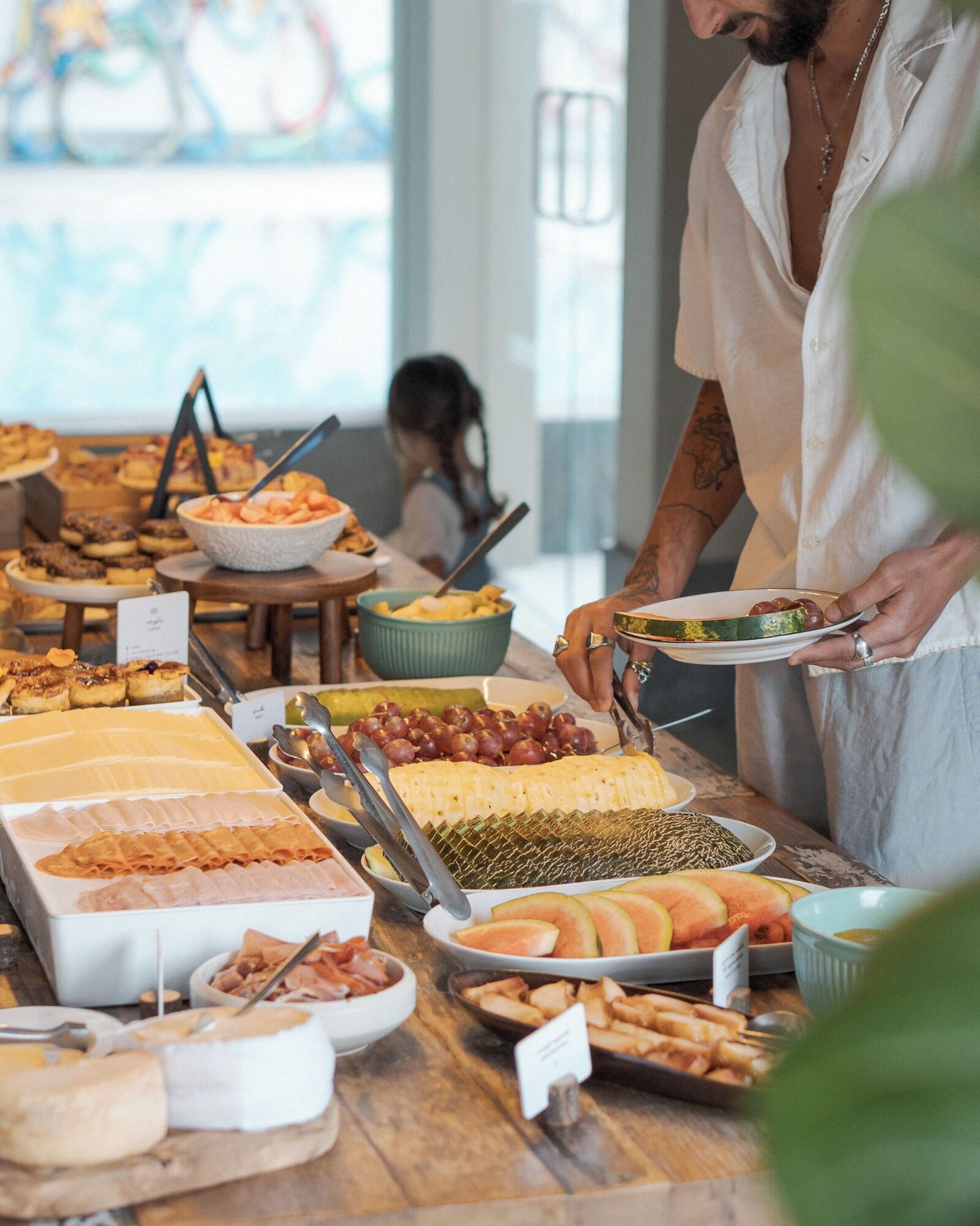 Restaurant You and the sea