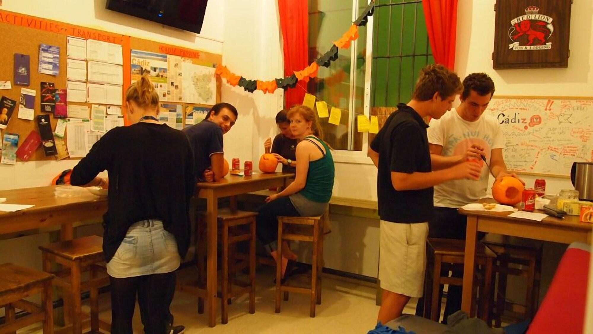 Varios Cádiz INN Hostel