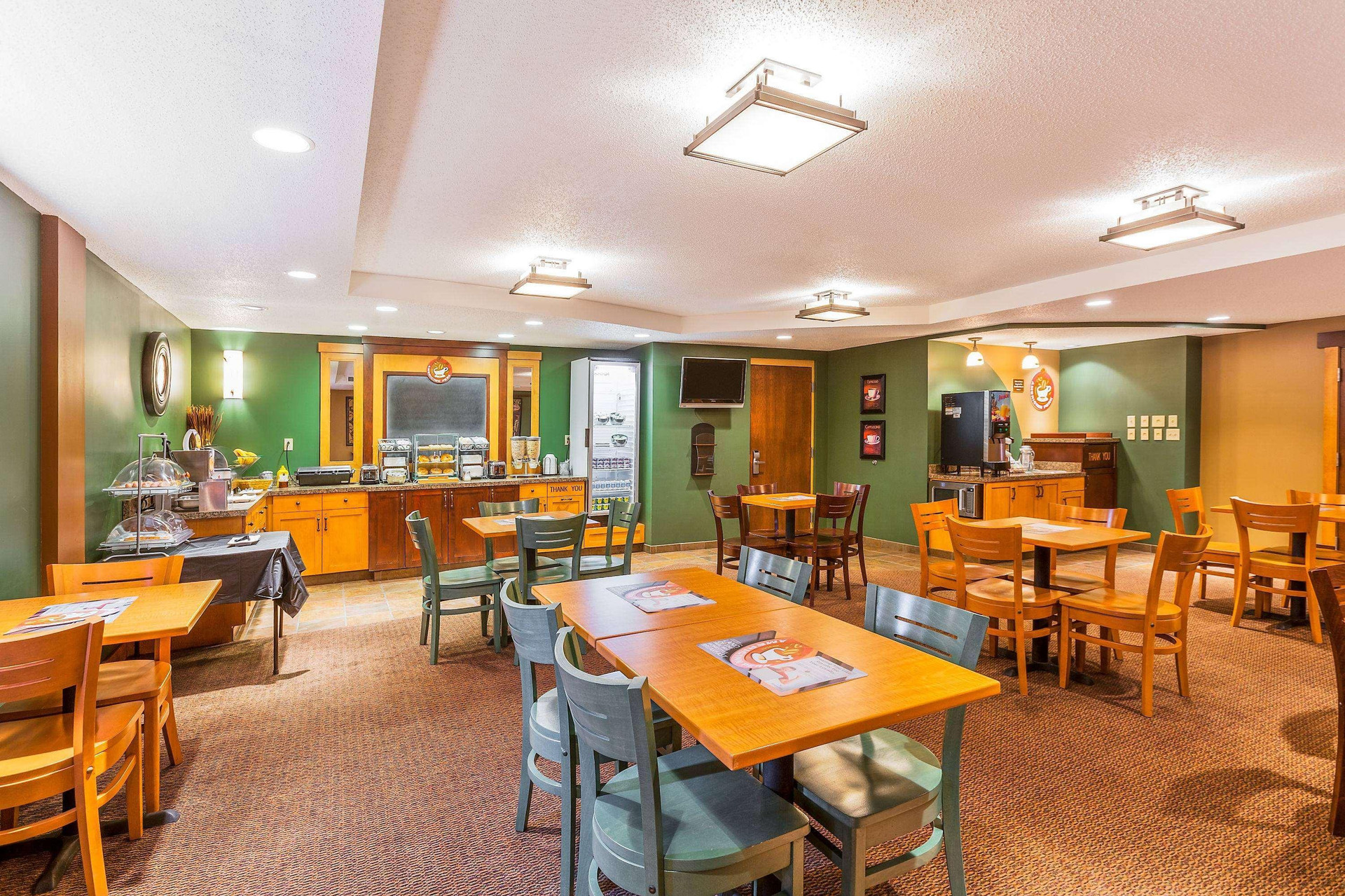 Restaurant AmericInn by Wyndham Monmouth
