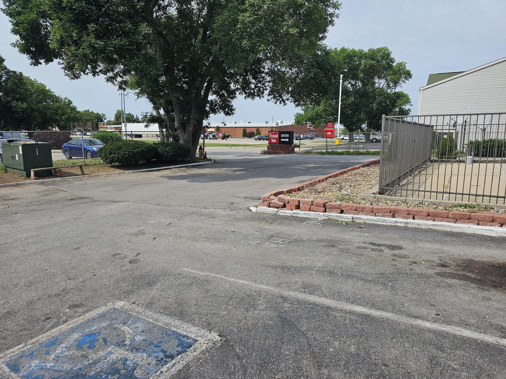 Vista Exterior Travel Inn By OYO Omaha