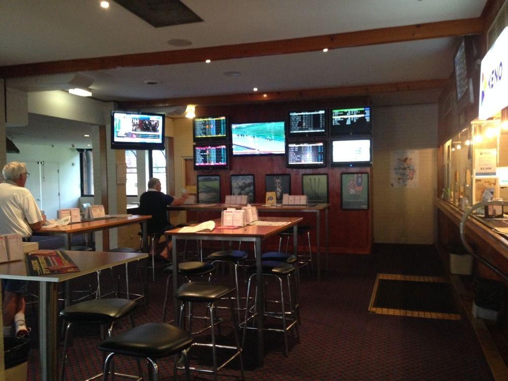 Bar/Salón Bribie Island Hotel