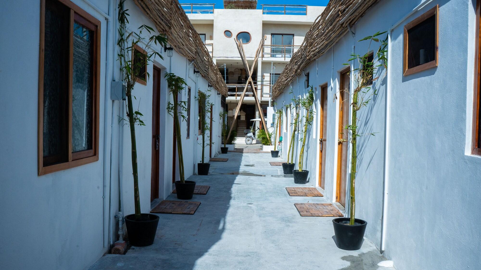 Varios Tara Tara Hotel