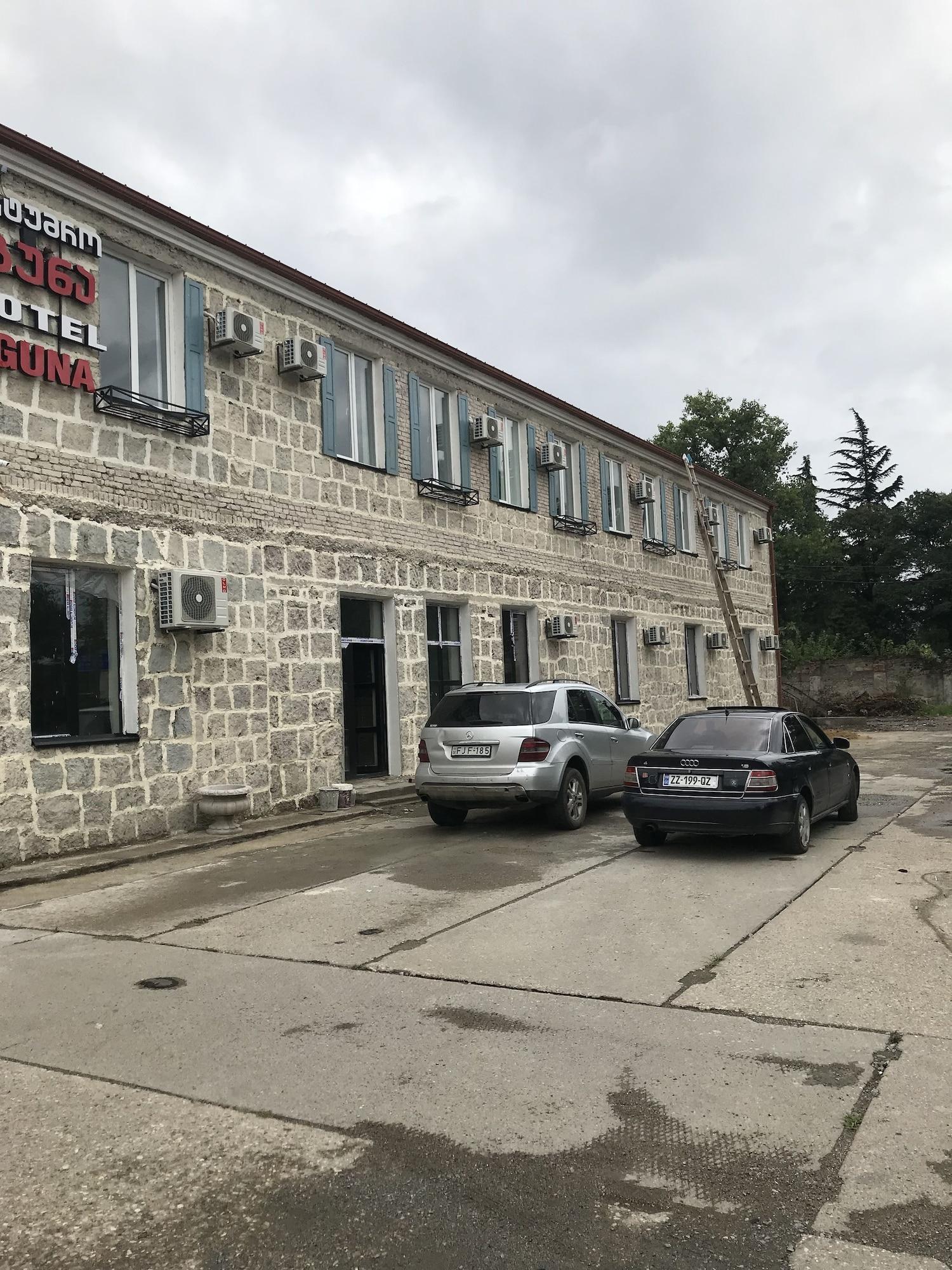 Vista Exterior Hotel Aguna