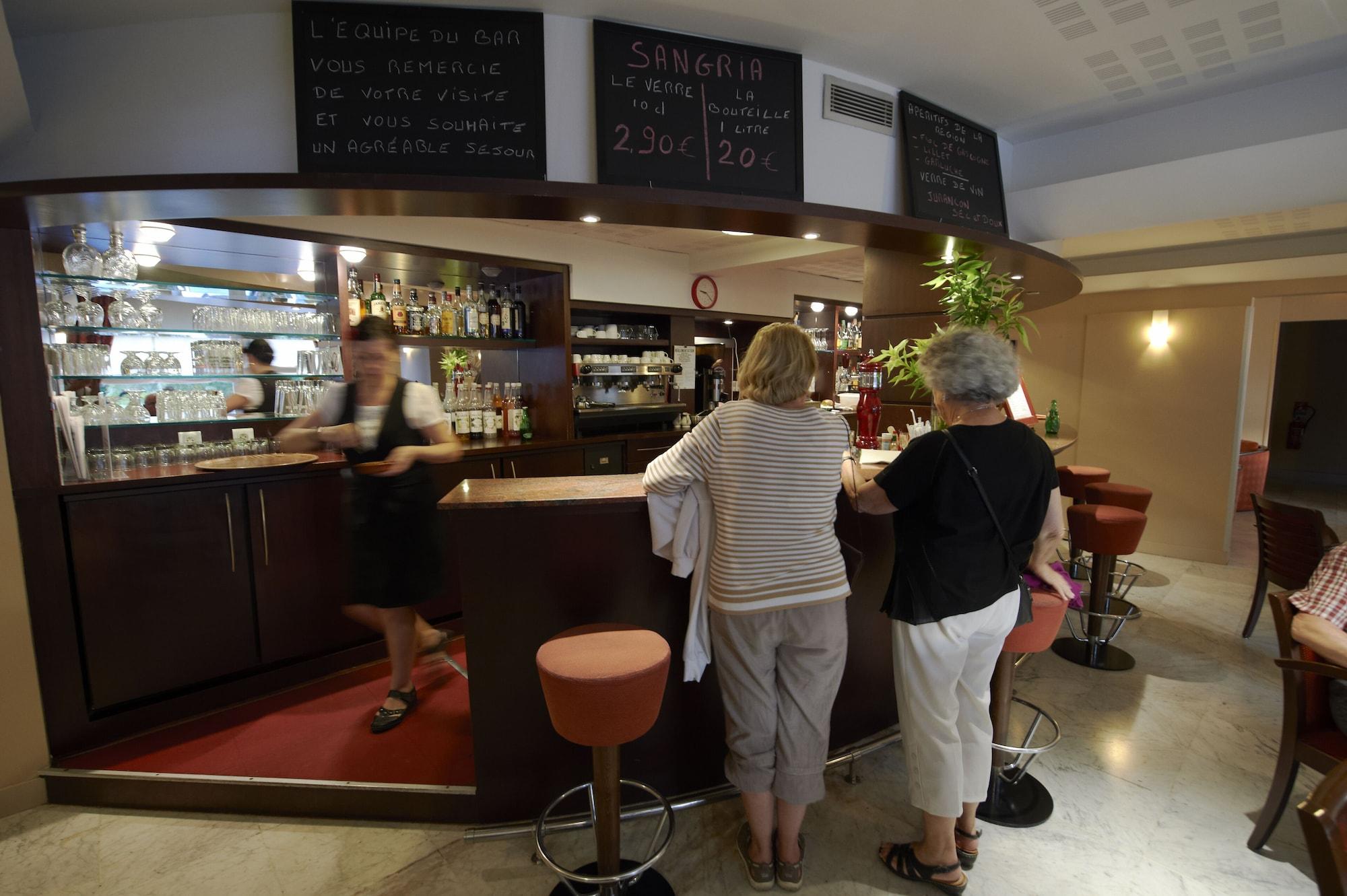 Bar/Salón Le Grand Hotel