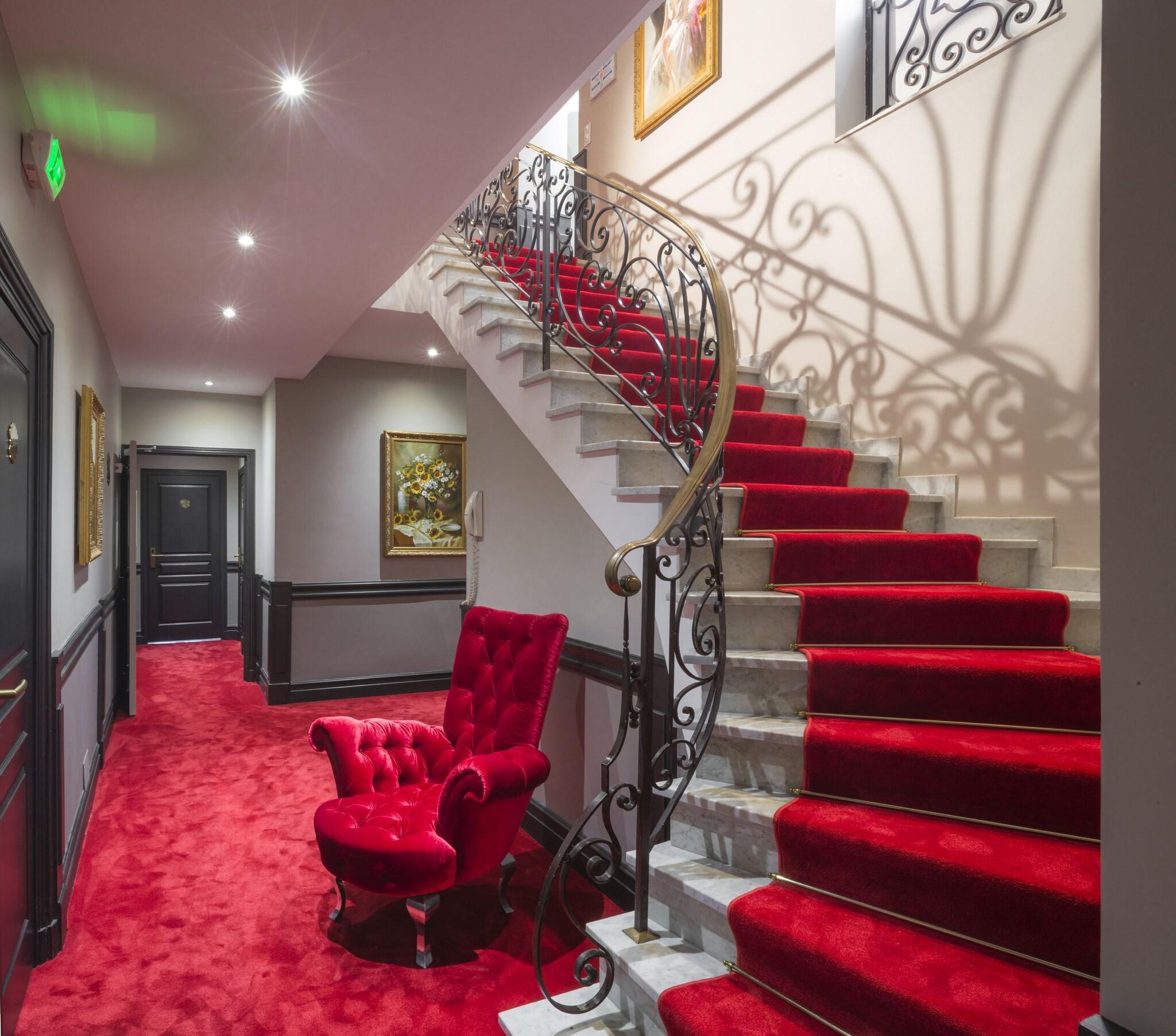 Vista Lobby Hotel Chateau De La Tour