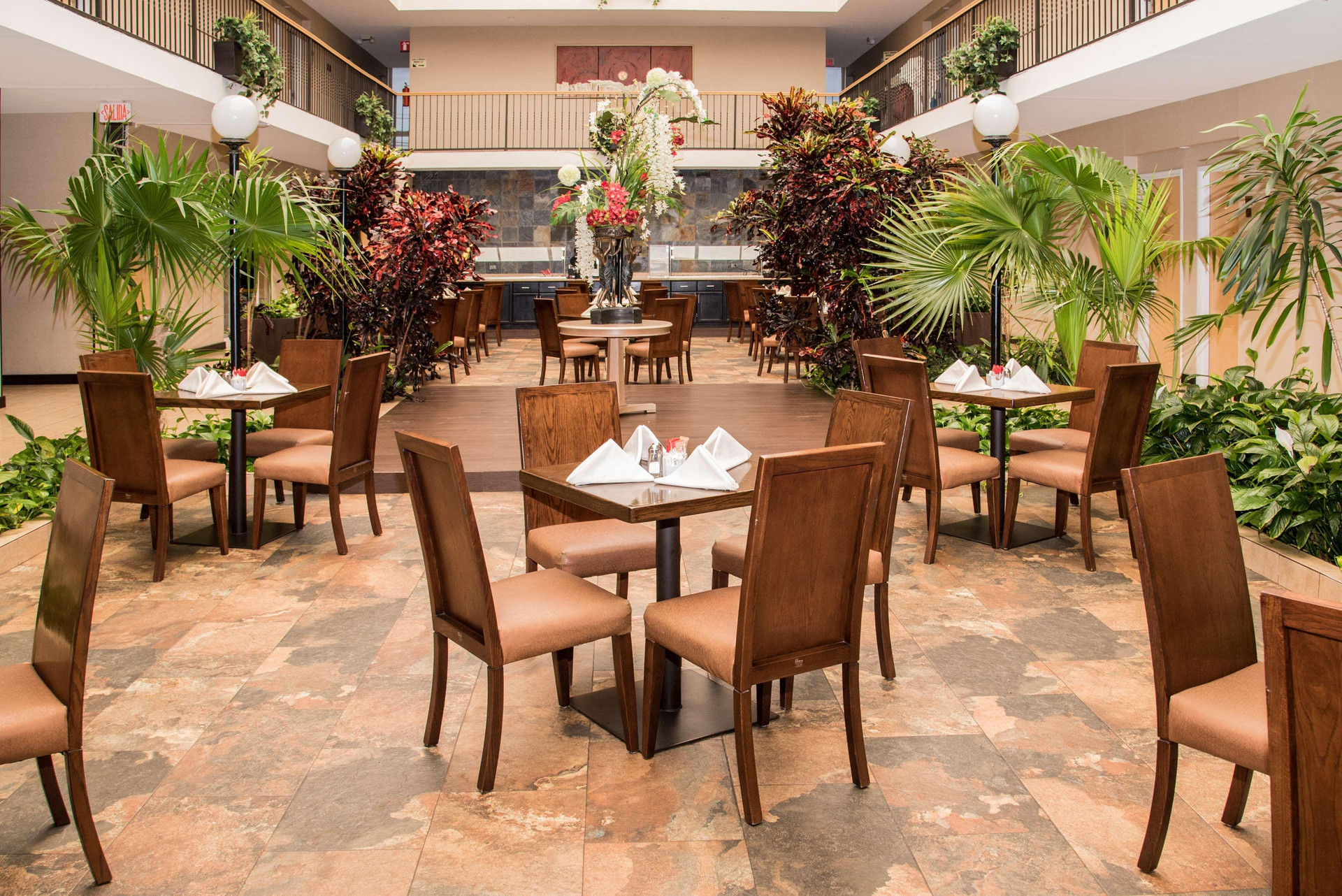 Vista Exterior Best Western Plus Monterrey Airport