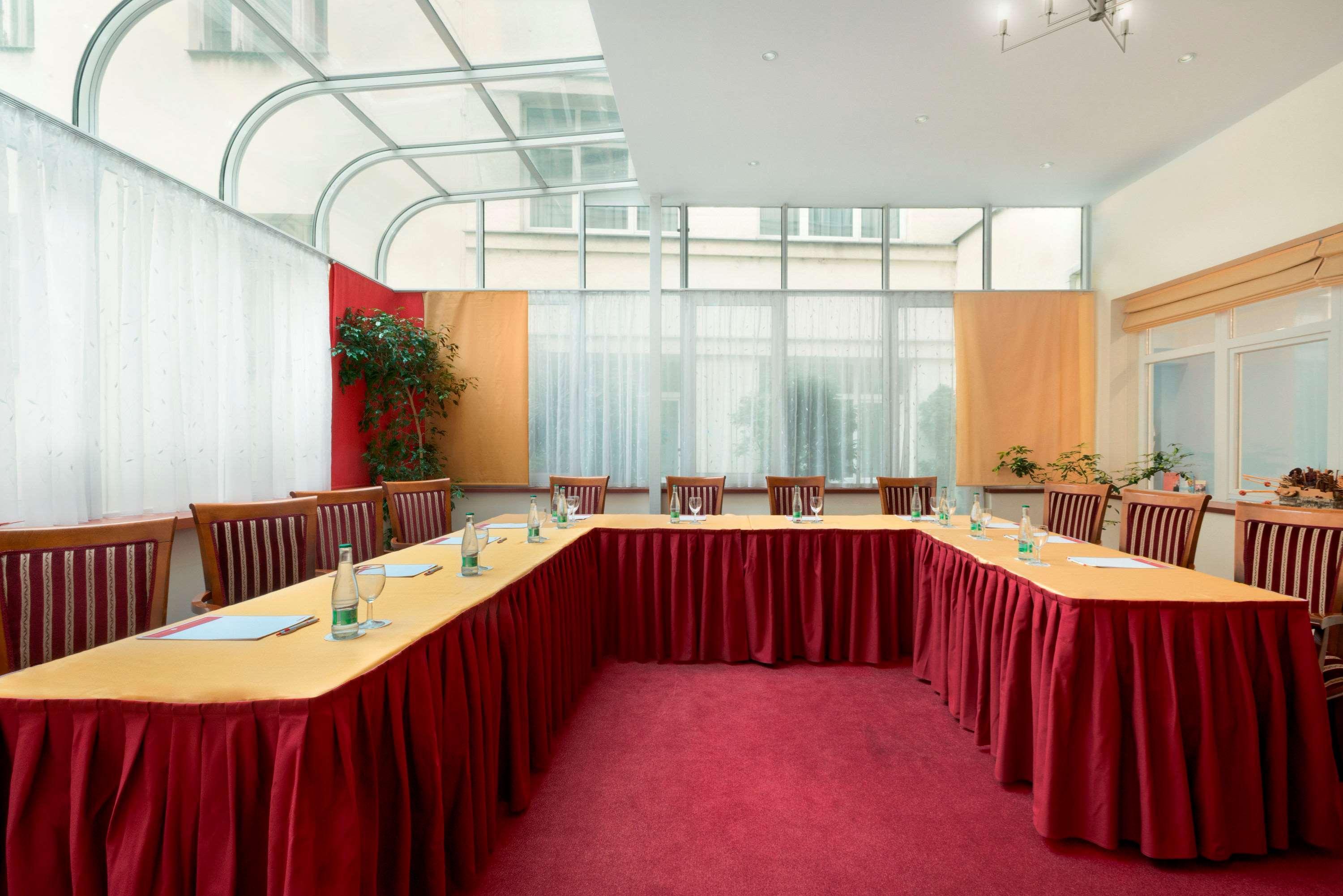 Sala de Reuniones Ramada by Wyndham Prague City Centre
