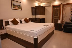 Alojamiento - Hotel Gitanjali Maldah
