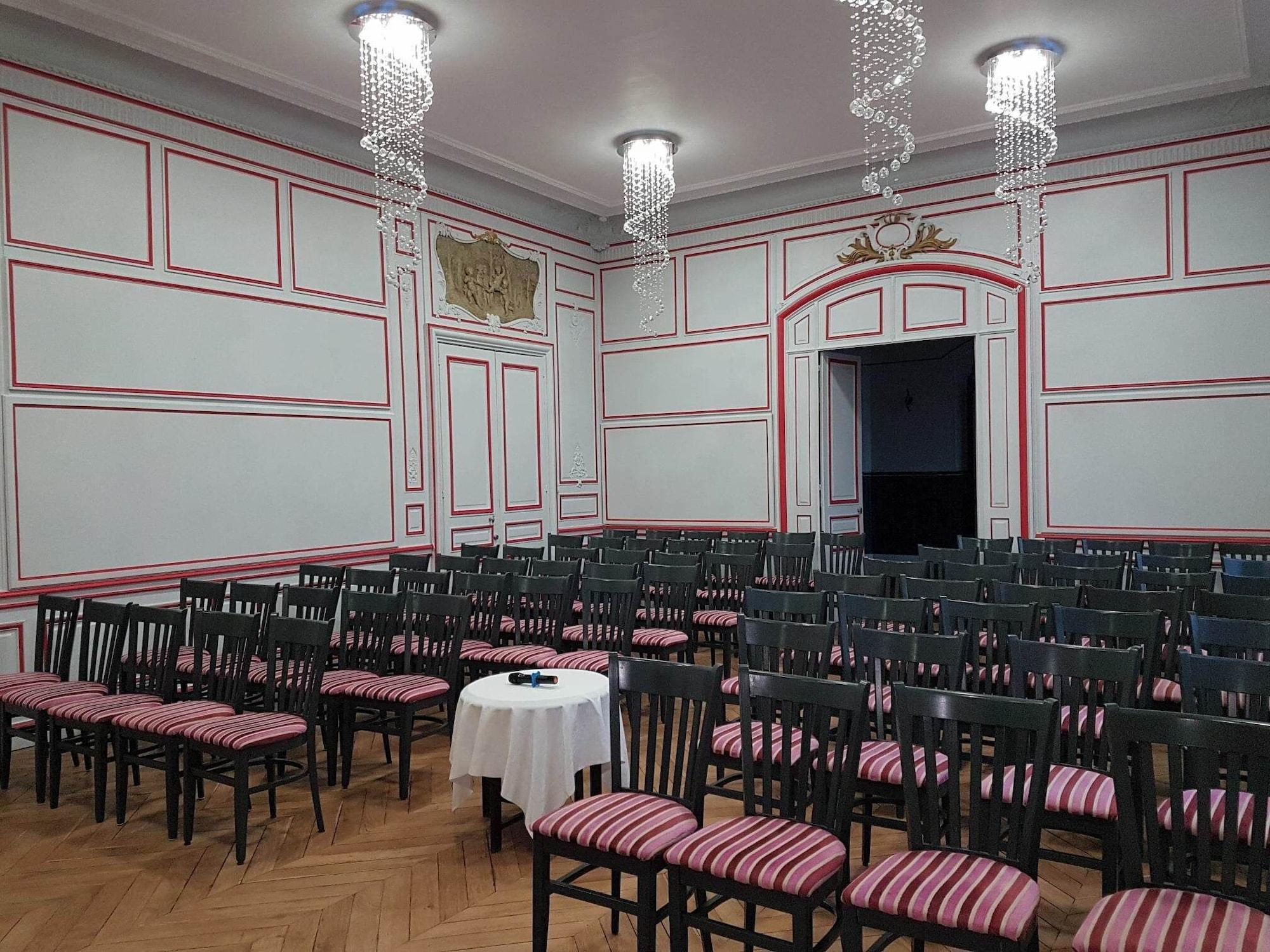 Sala de Reuniones Chateau de la Rose