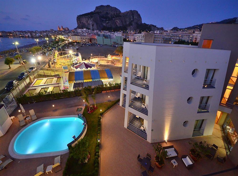 Vista Exterior Astro Suite Hotel