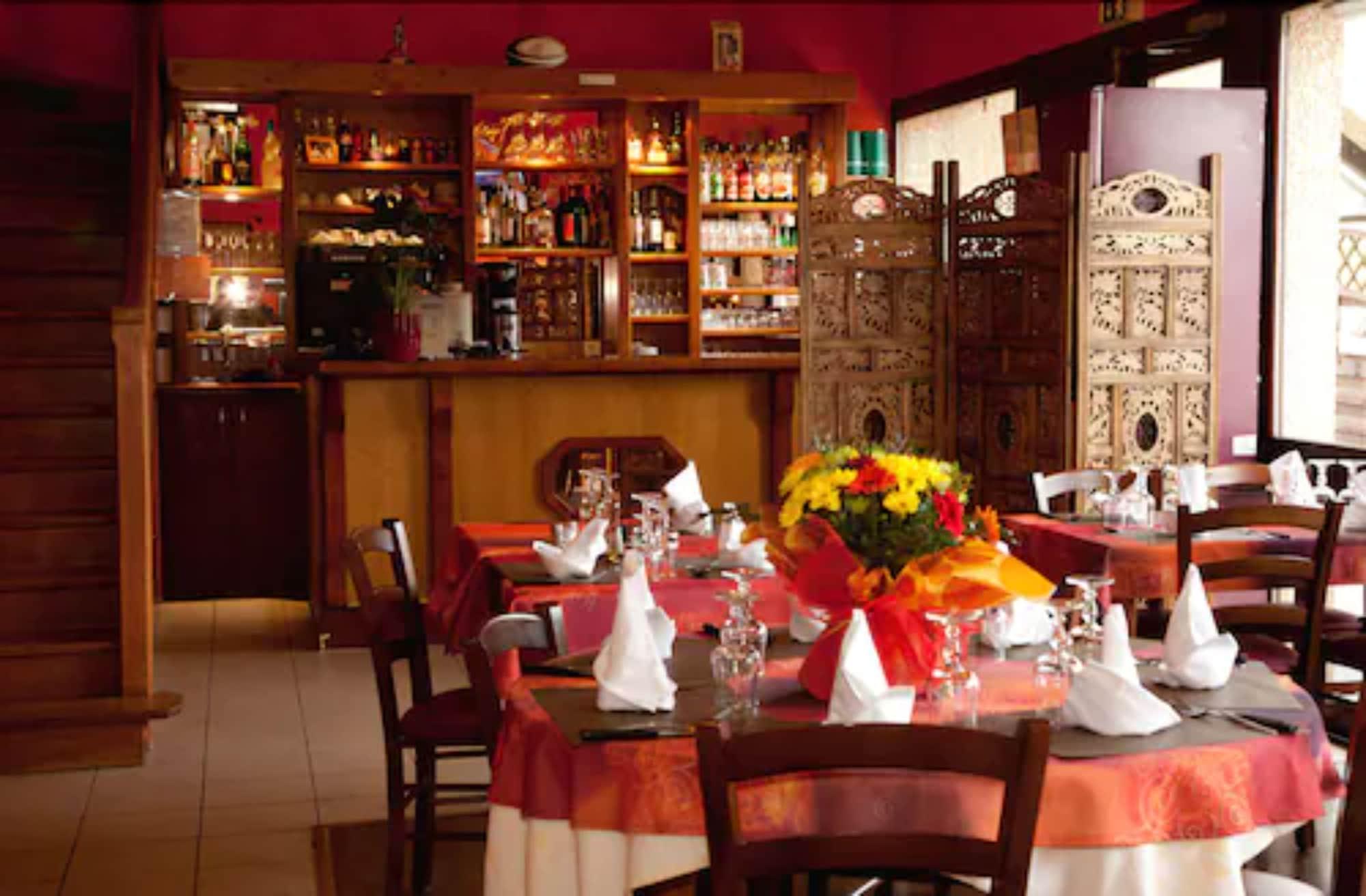 Bar/Salón Alb'hotel Grill