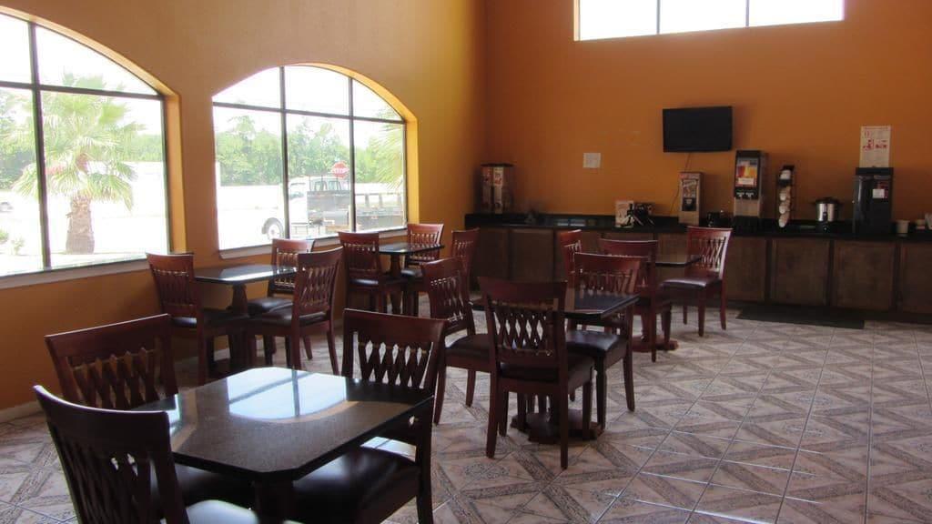 Restaurant Regency Inn