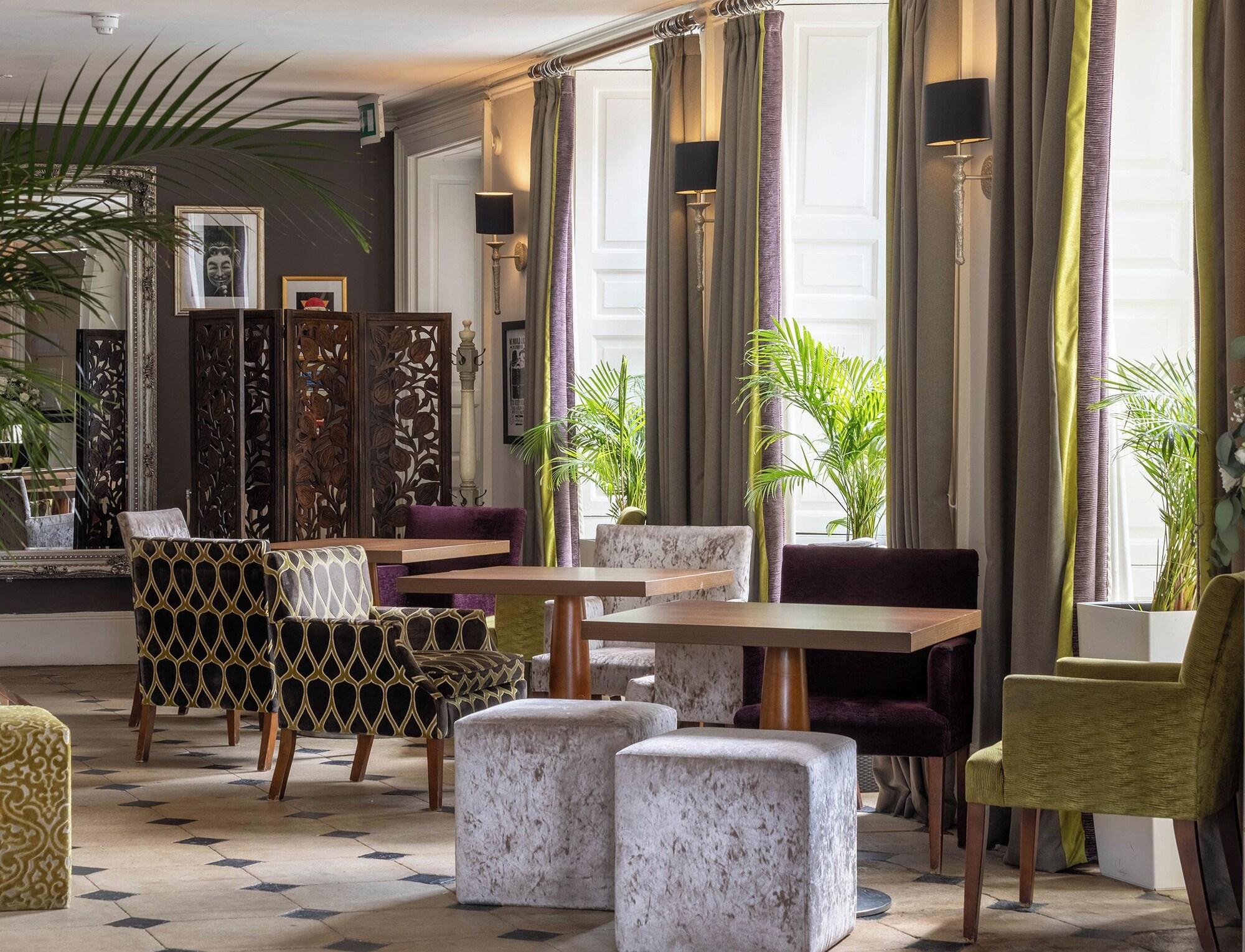 Vista Lobby Barton Hall Hotel & Spa