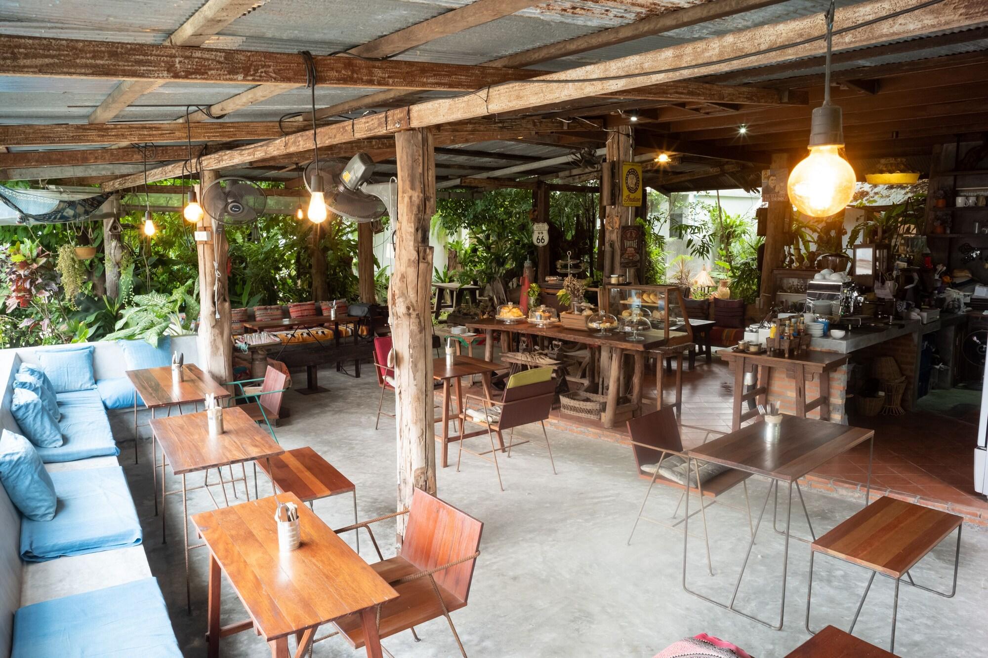 Restaurant Big Tree Boutique Hotel