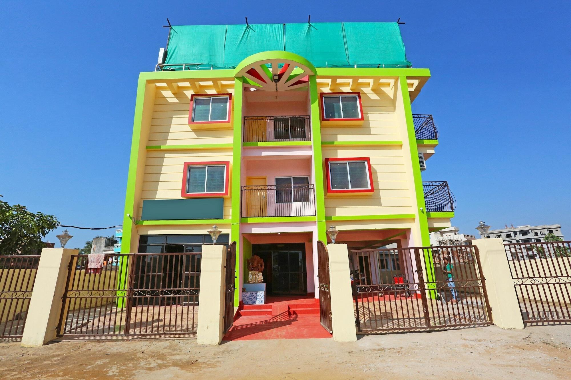 Varios OYO 10493 MS Residency