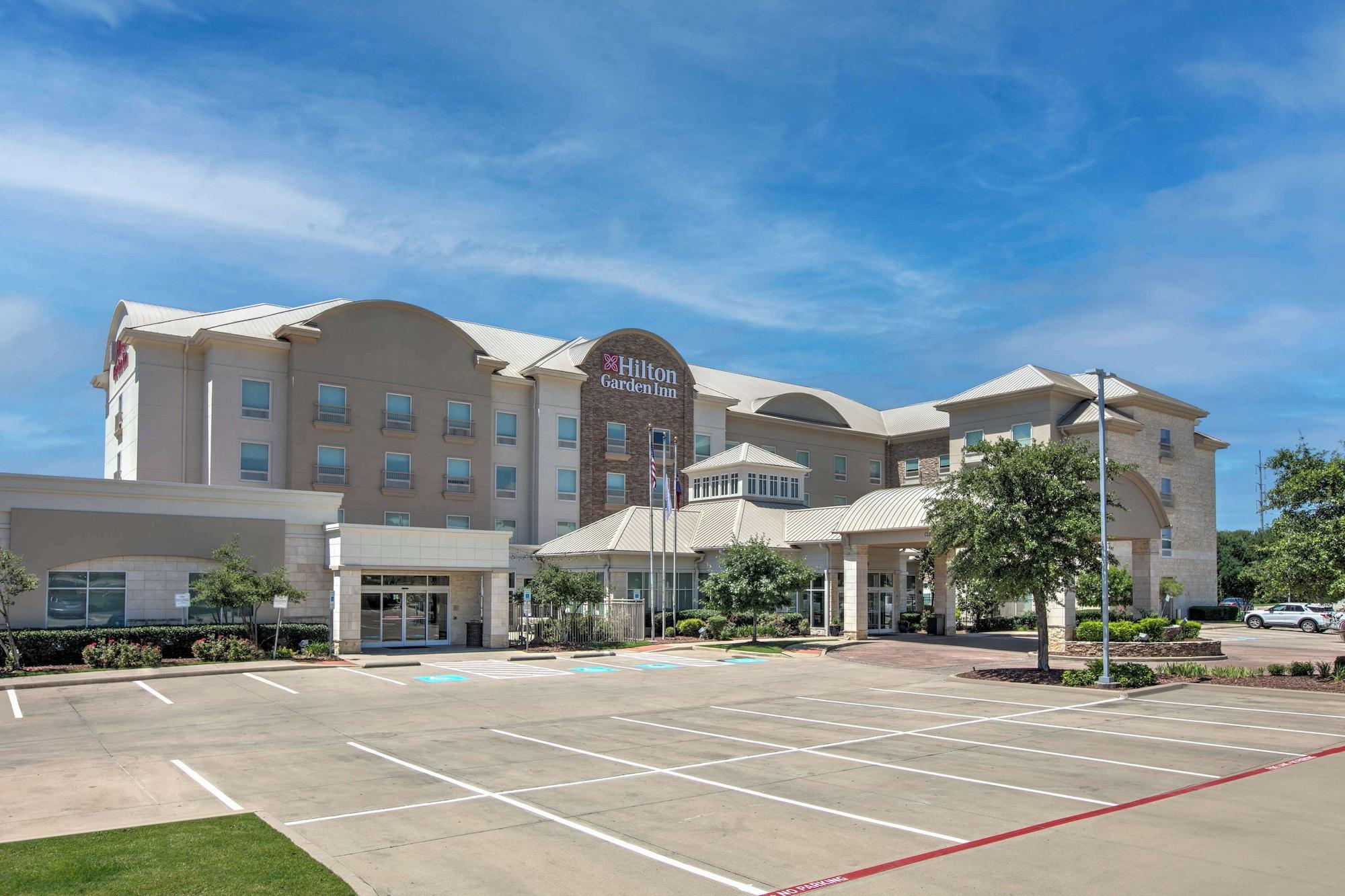 Vista Exterior Hilton Garden Inn Dallas/Arlington