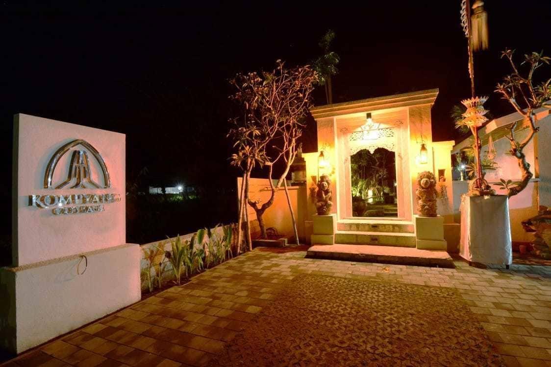 Vista Exterior Kompyang Cottage