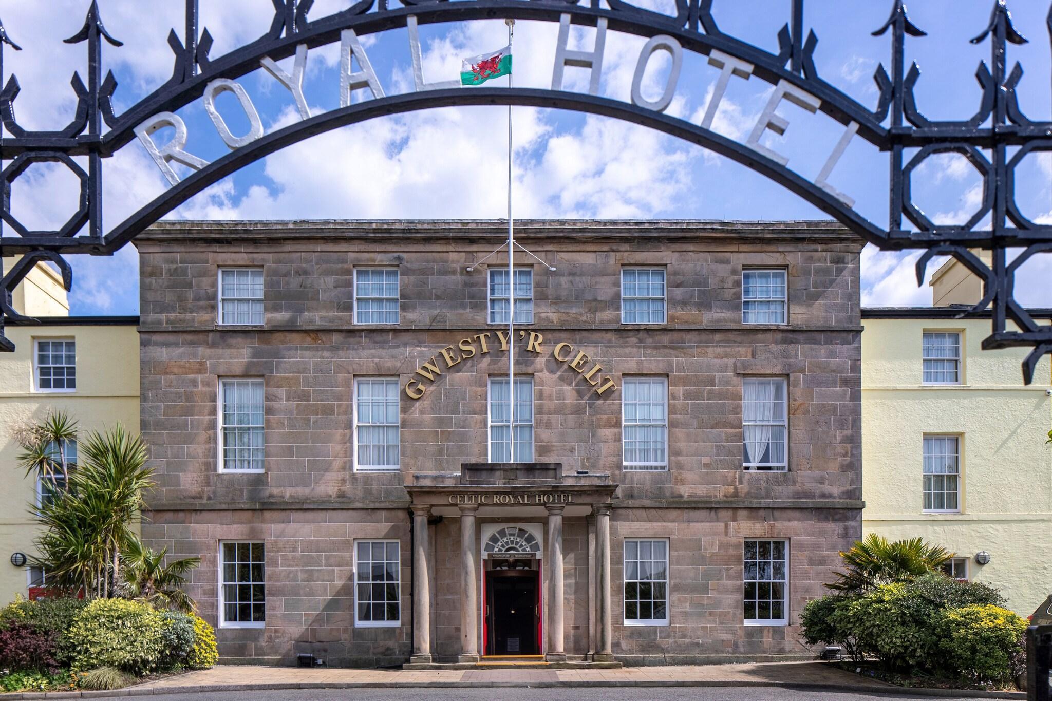 Vista Exterior Celtic Royal Hotel & Spa