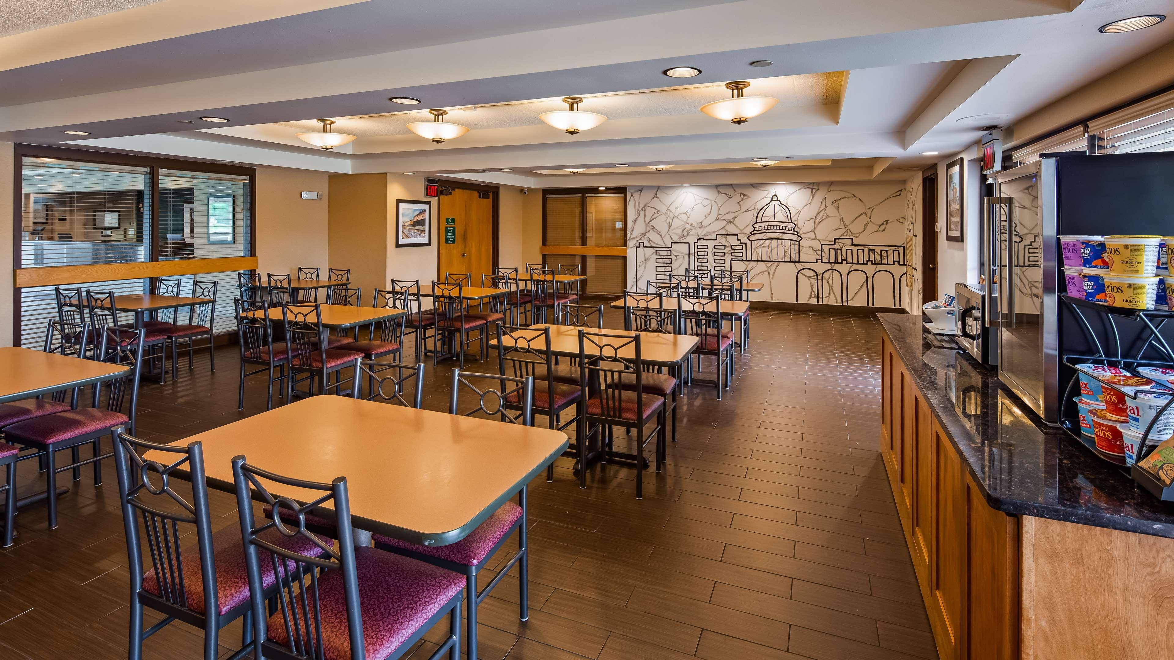 Restaurant Best Western East Towne Suites