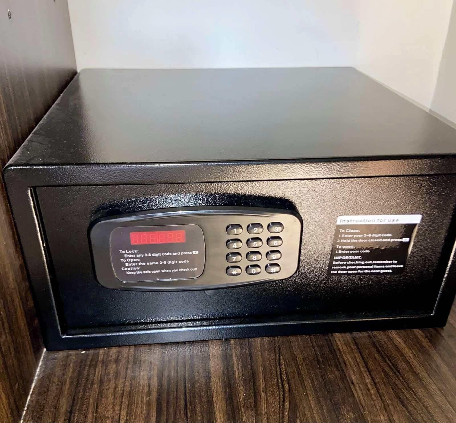 Set de Habitación Anton's Inn Hotel