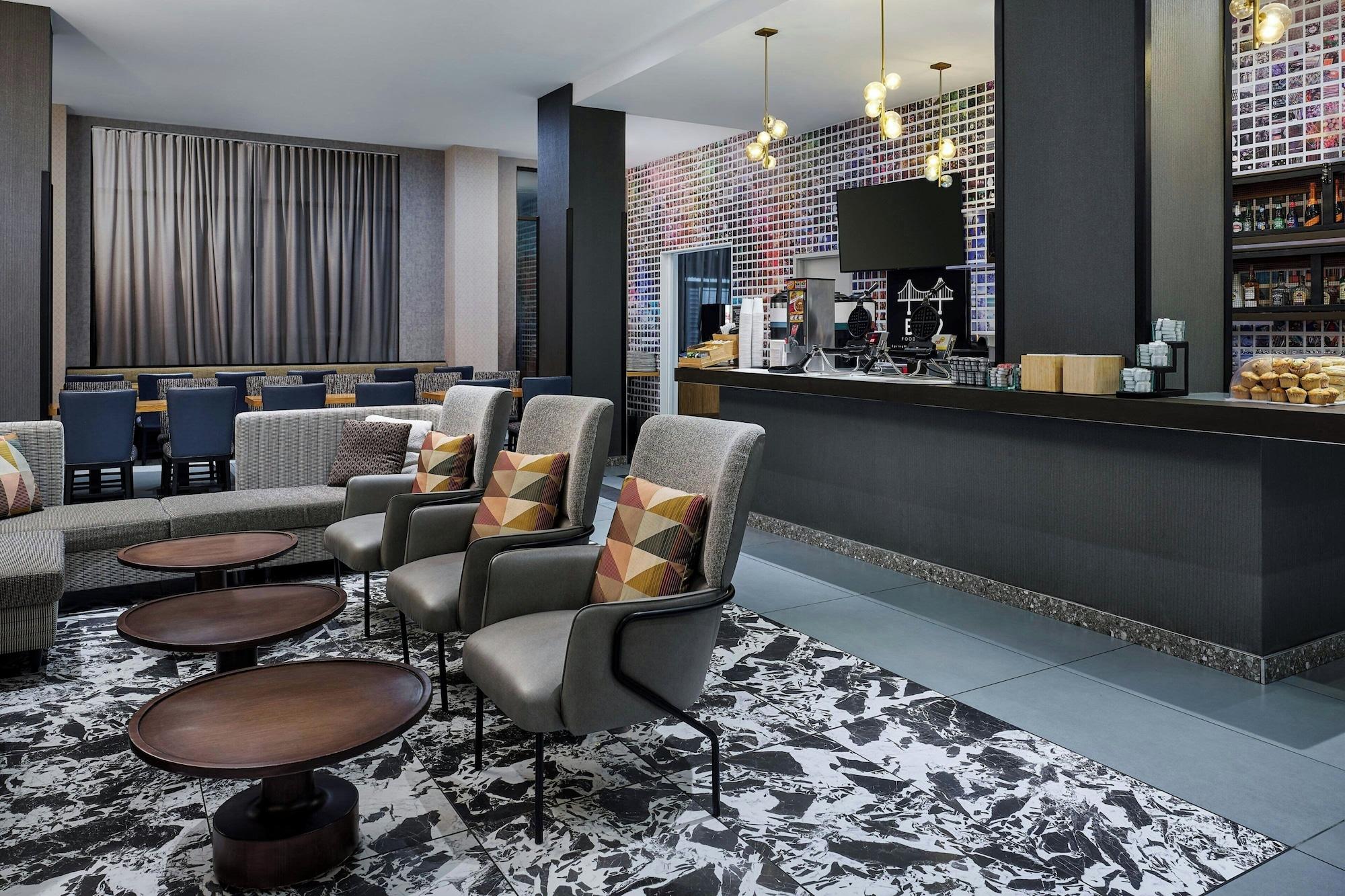 Restaurant Residence Inn By Marriott New York Queens
