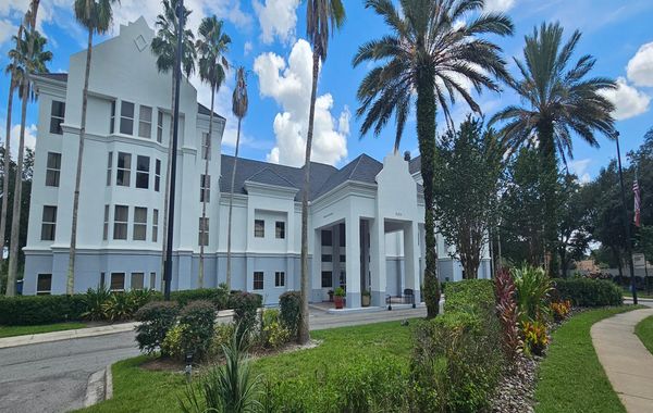 Montreal Suites Orlando by IHG - Hoteles cerca de Premium Outlets en Orlando