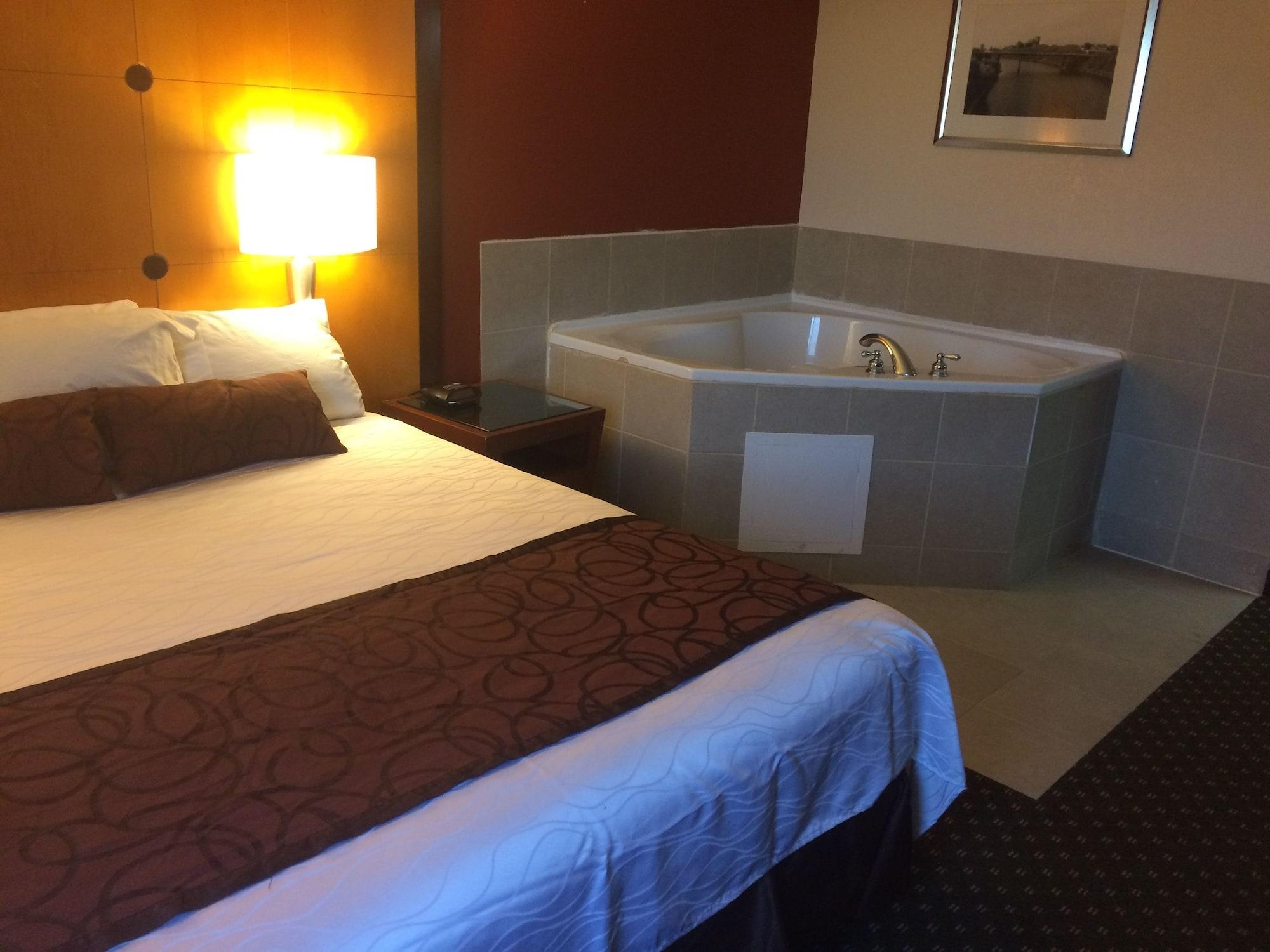 Spa Travelodge by Wyndham Brooklyn Center