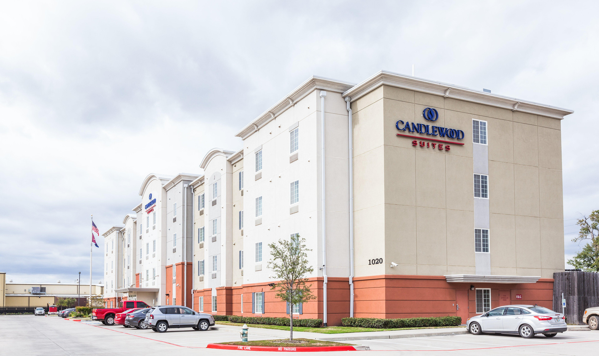 Vista Exterior Candlewood Suites Houston I-10 East by IHG