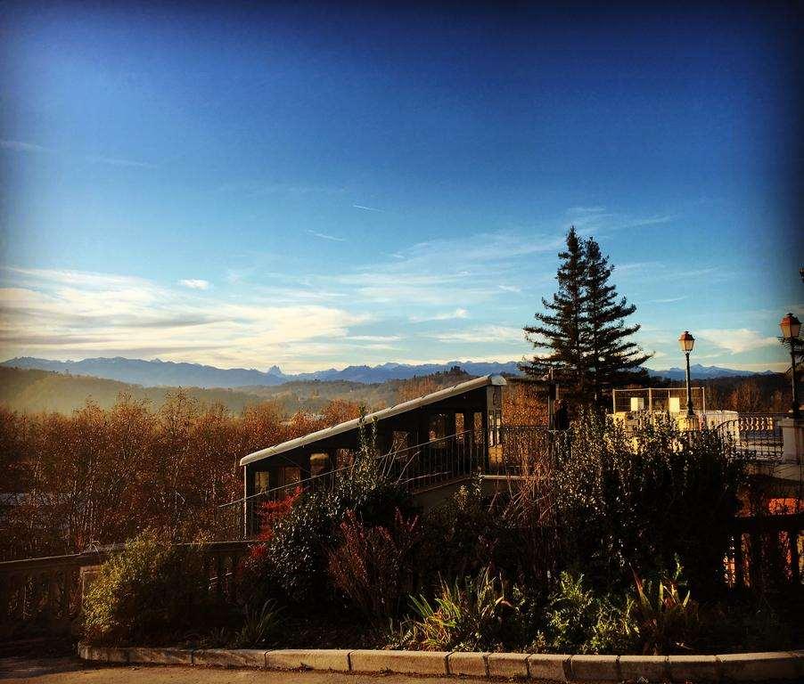 Vista Exterior Hotel Bosquet Pau Centre