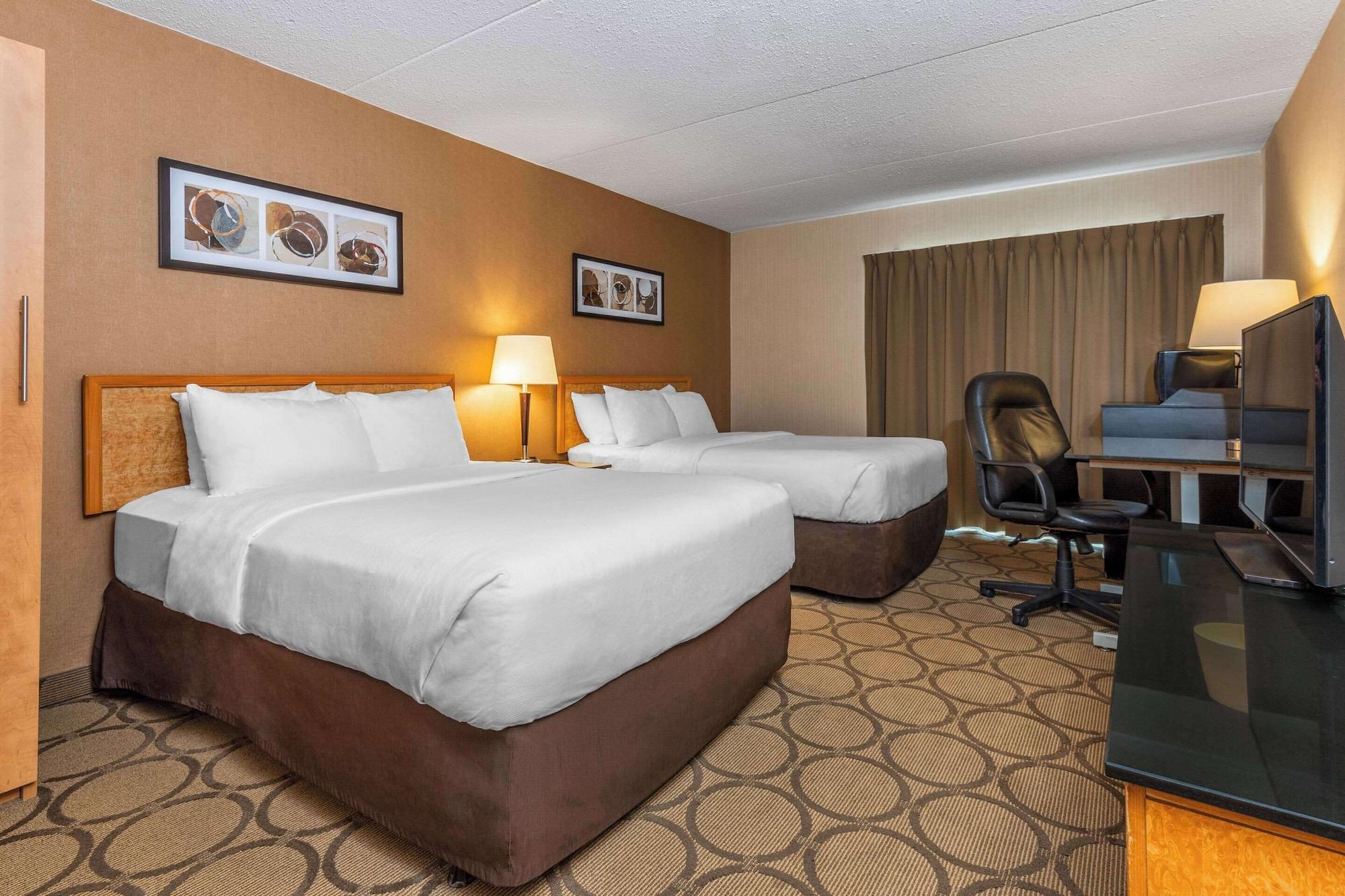 Varios Comfort Inn South