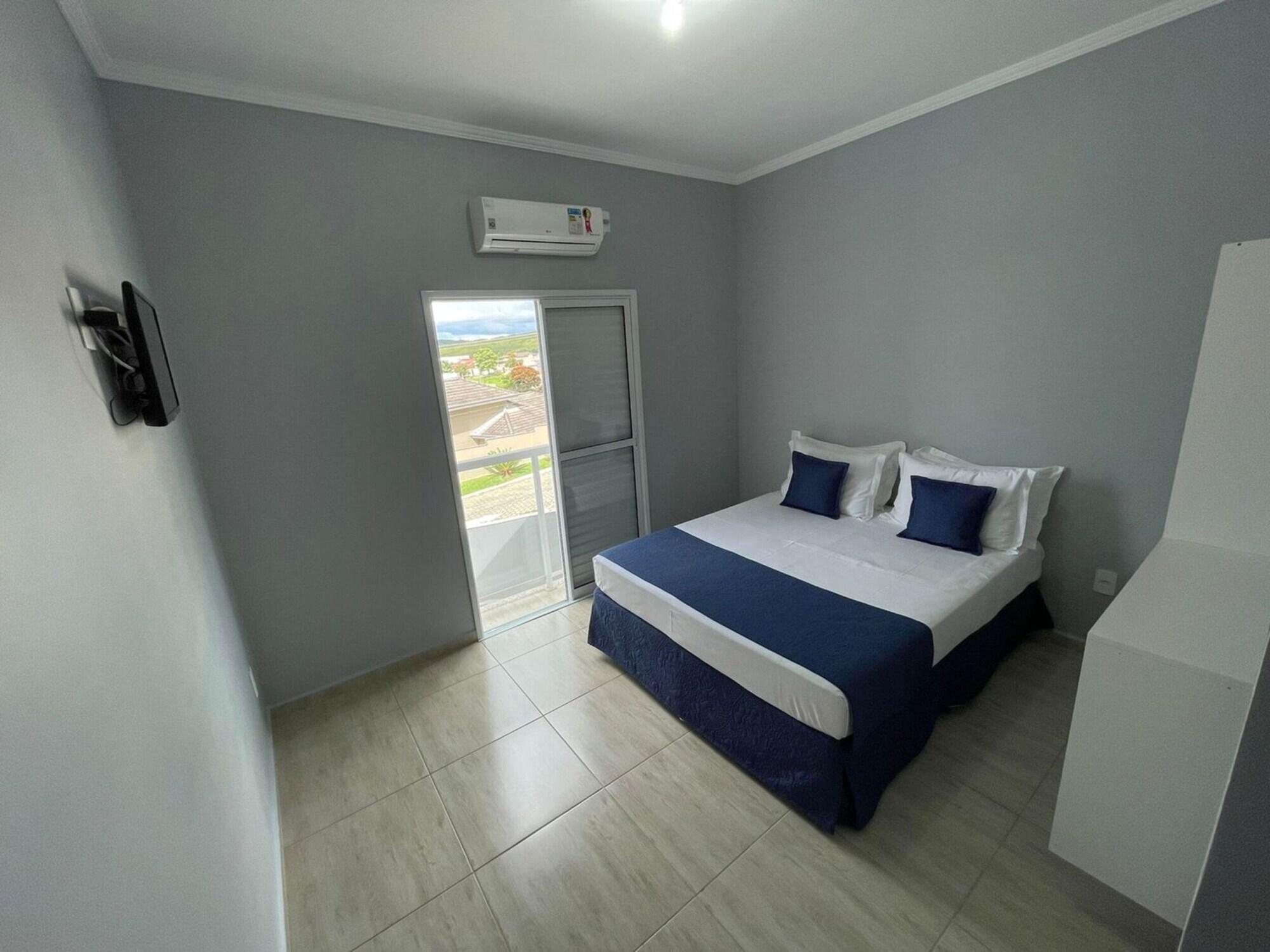 Equipamiento de Habitación Summit Inn Hotel Cachoeira Paulista