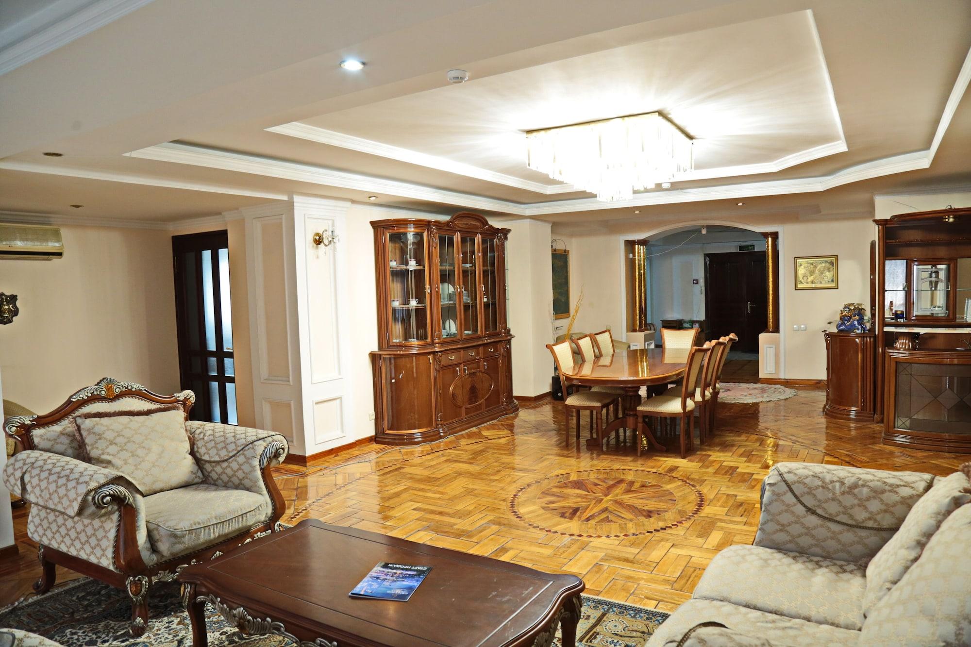 Sala de Reuniones Karvan-N