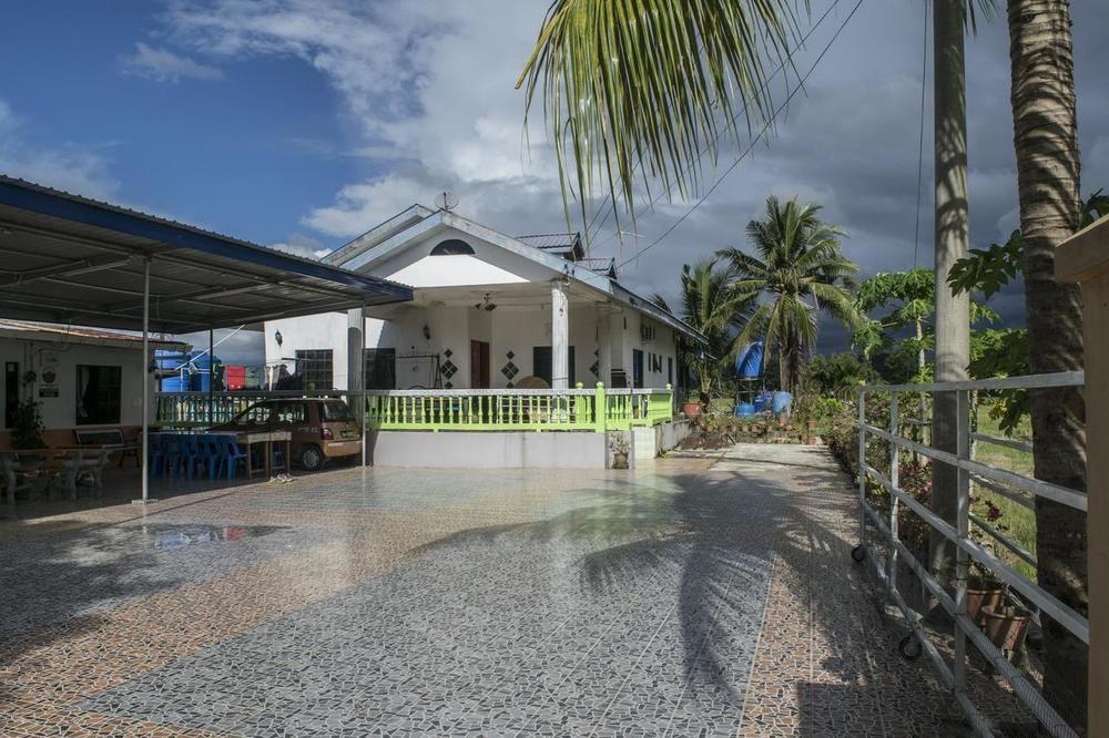 Vista Exterior Taun Gusi Village Homestay