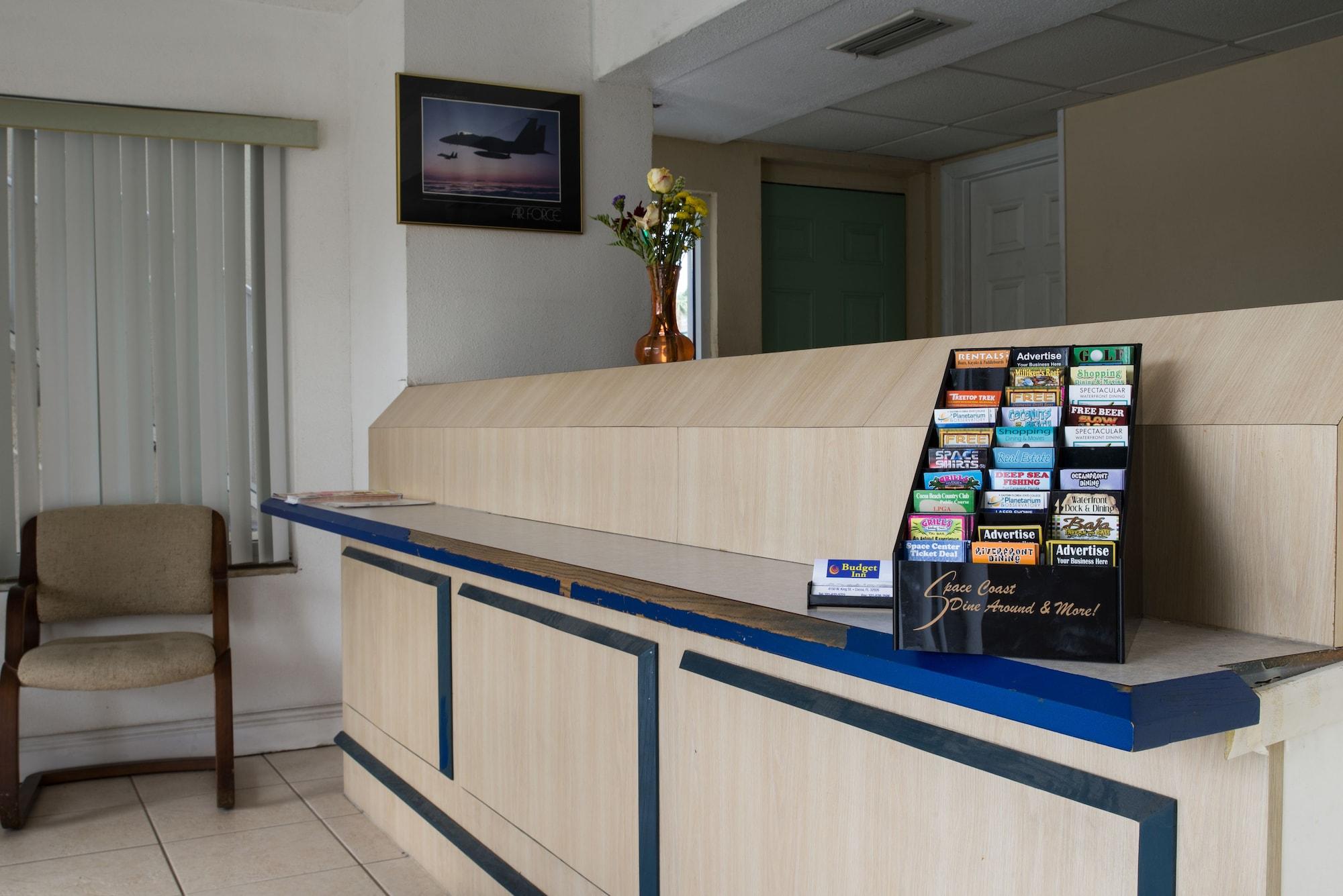 Vista Lobby Budget Inn Cocoa