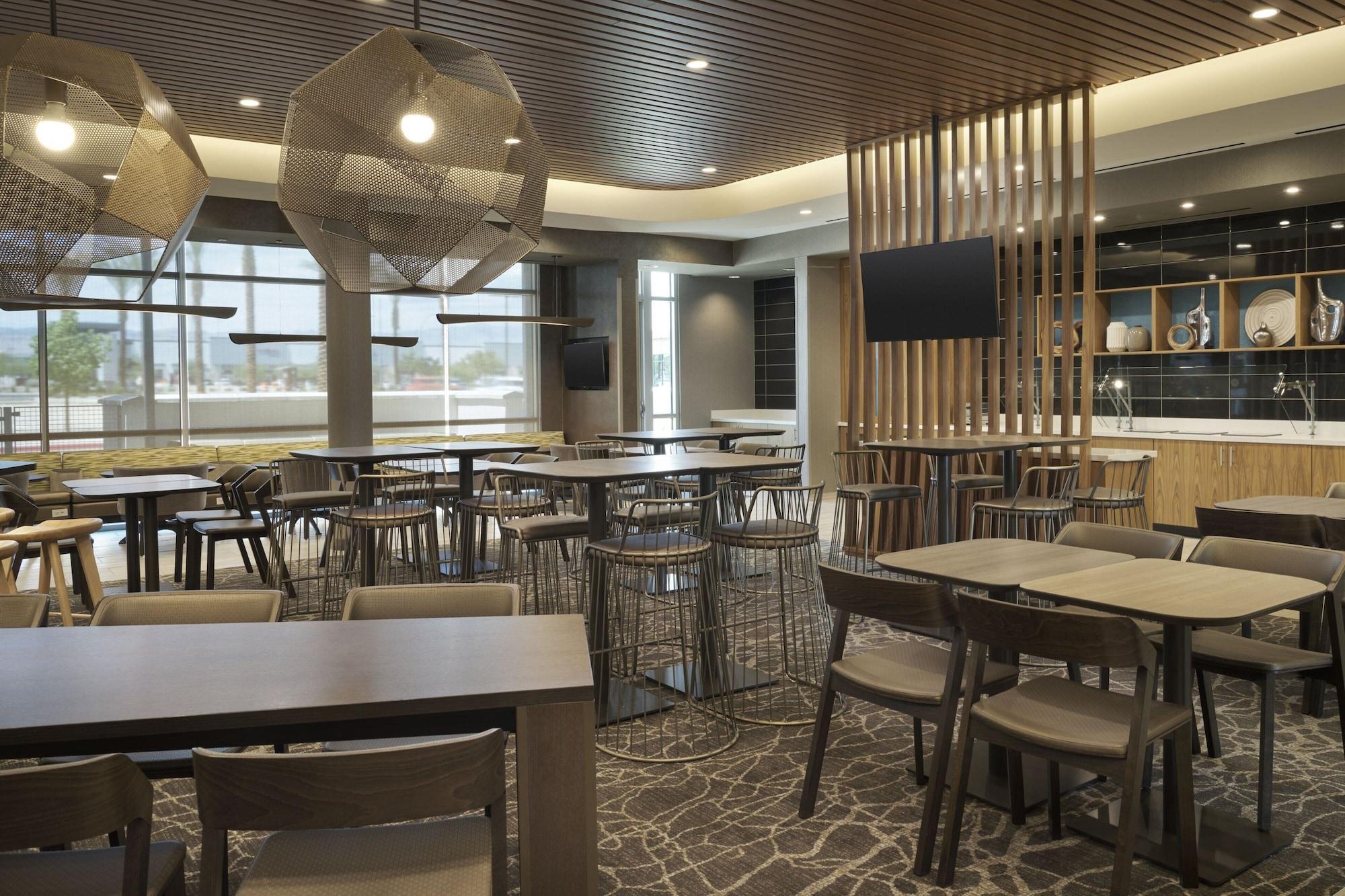 Restaurant Springhill Suites By Marriott Las Vegas Airport